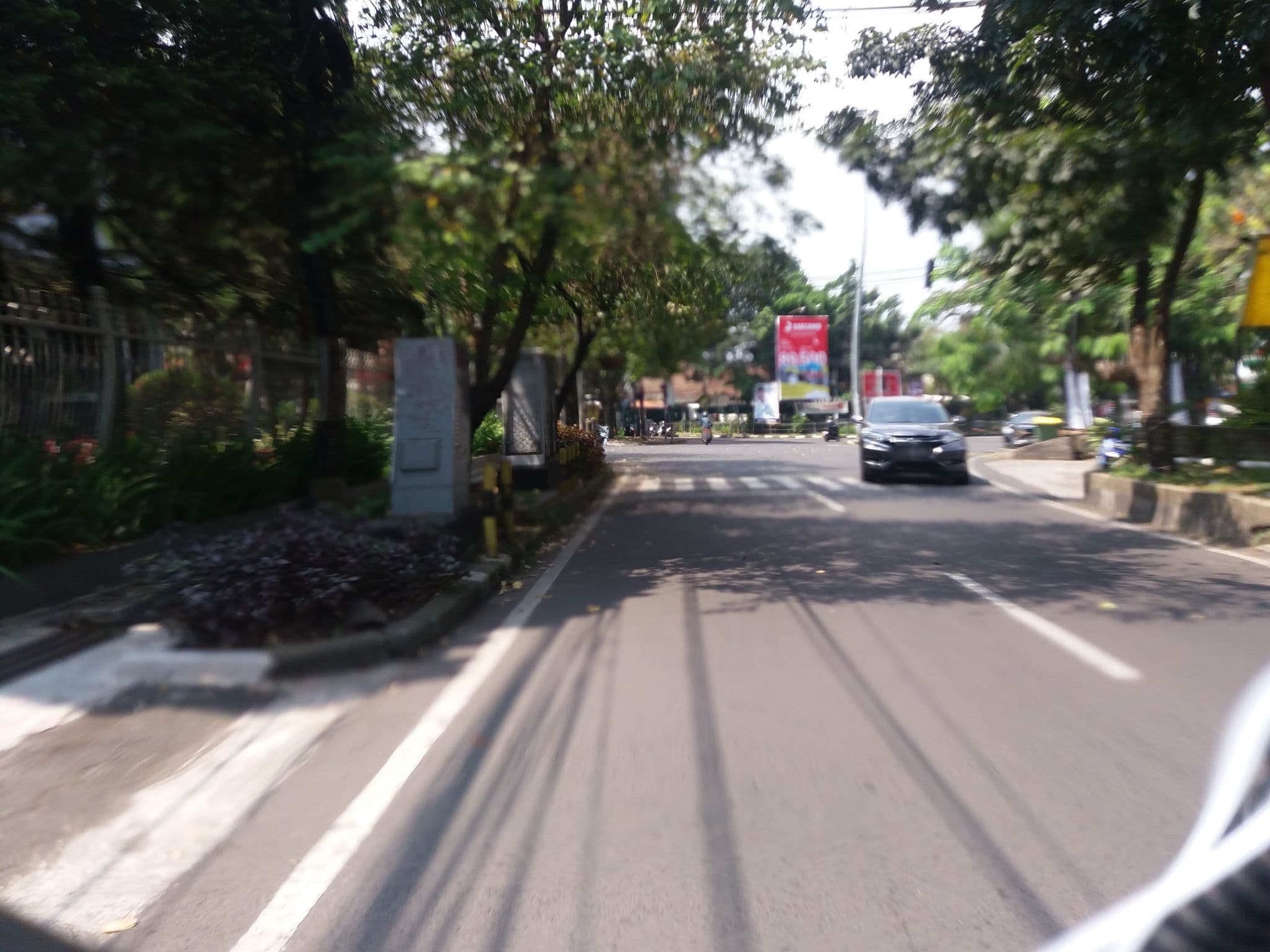 Street view near Bobobox Pods Dago, Bandung — © hafiedsh22 (CC BY-SA · Mapillary)