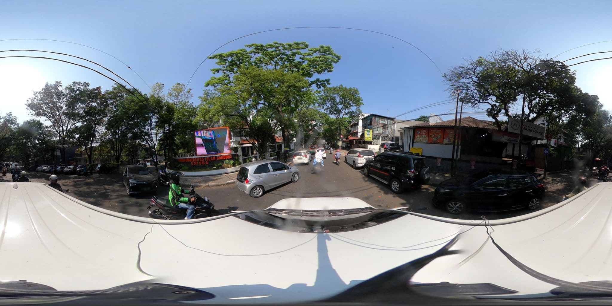 Street view near Basecamp 01, Bandung — © kaart5 (CC BY-SA · Mapillary)
