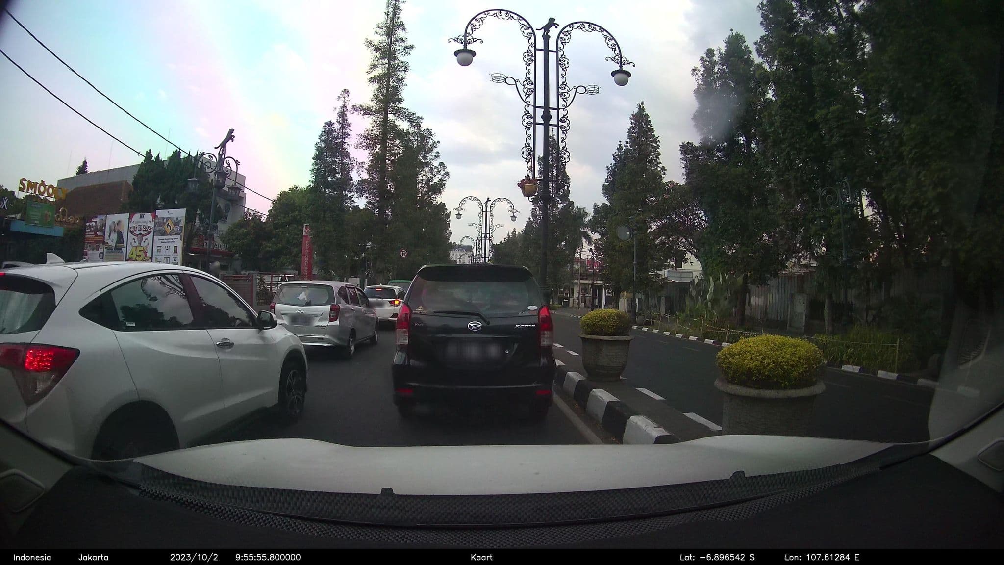 Street view near ZEN Rooms Dago, Bandung — © kaart5 (CC BY-SA · Mapillary)