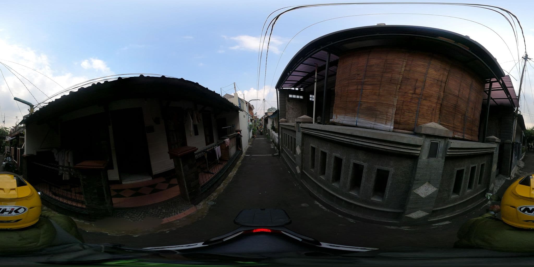 Street view near Kontrakan Ayu-Indah, Bandung — © Kaart_Local (CC BY-SA · Mapillary)