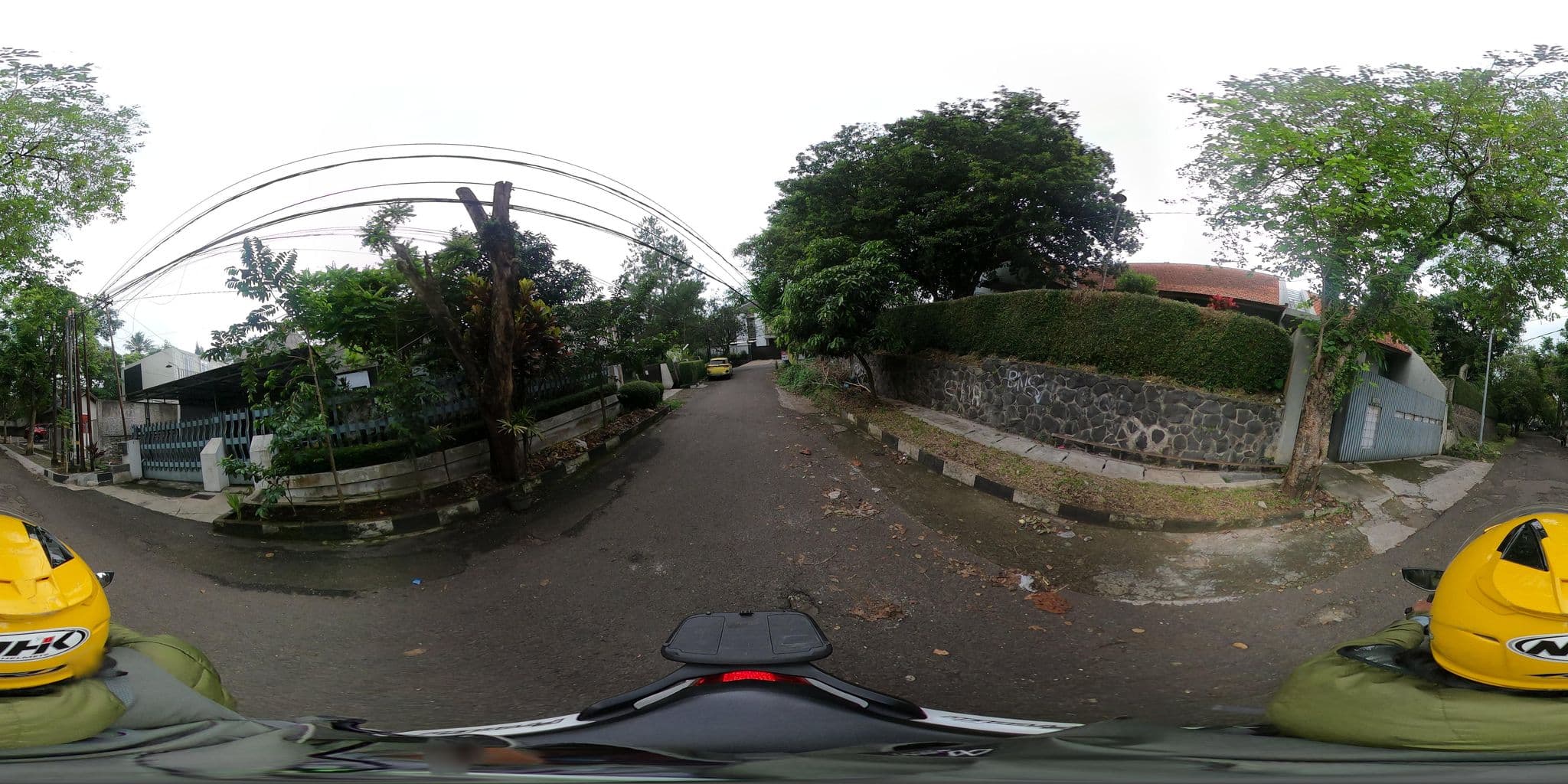 Street view near Kostan Putri 47, Bandung — © Kaart_Local (CC BY-SA · Mapillary)