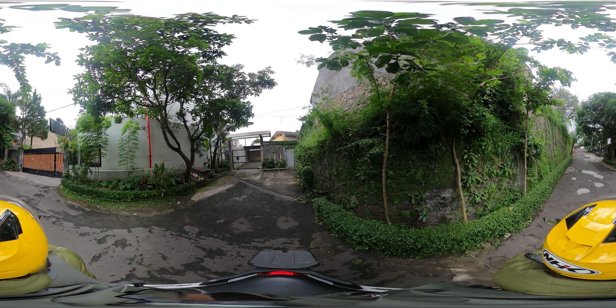 Street view near Kosan Kanayakan No 3, Bandung — © Kaart_Local (CC BY-SA · Mapillary)