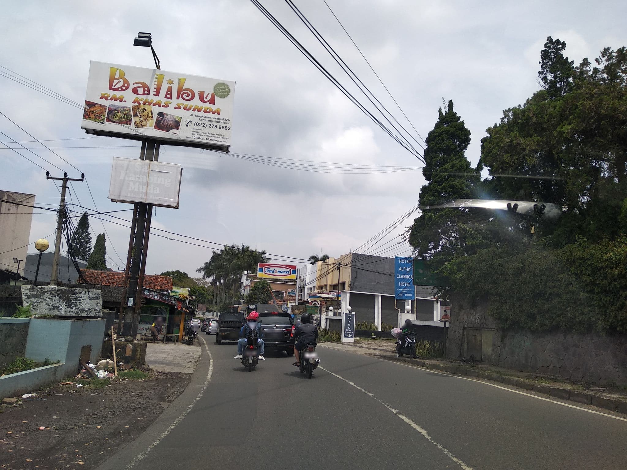 Street view near hotel alpha classica, Lembang — © arubi (CC BY-SA · Mapillary)