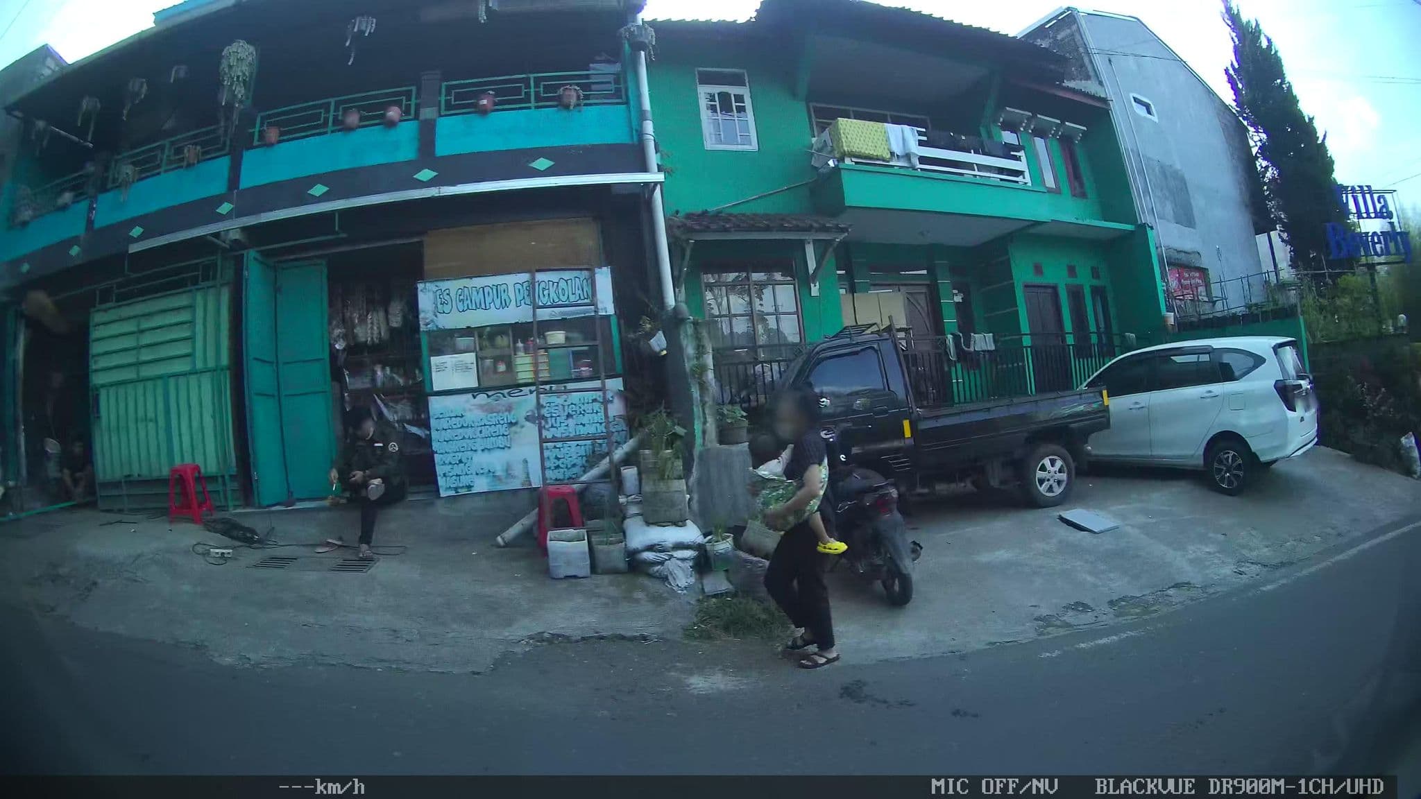 Street view near Villa, Lembang — © kaart5 (CC BY-SA · Mapillary)