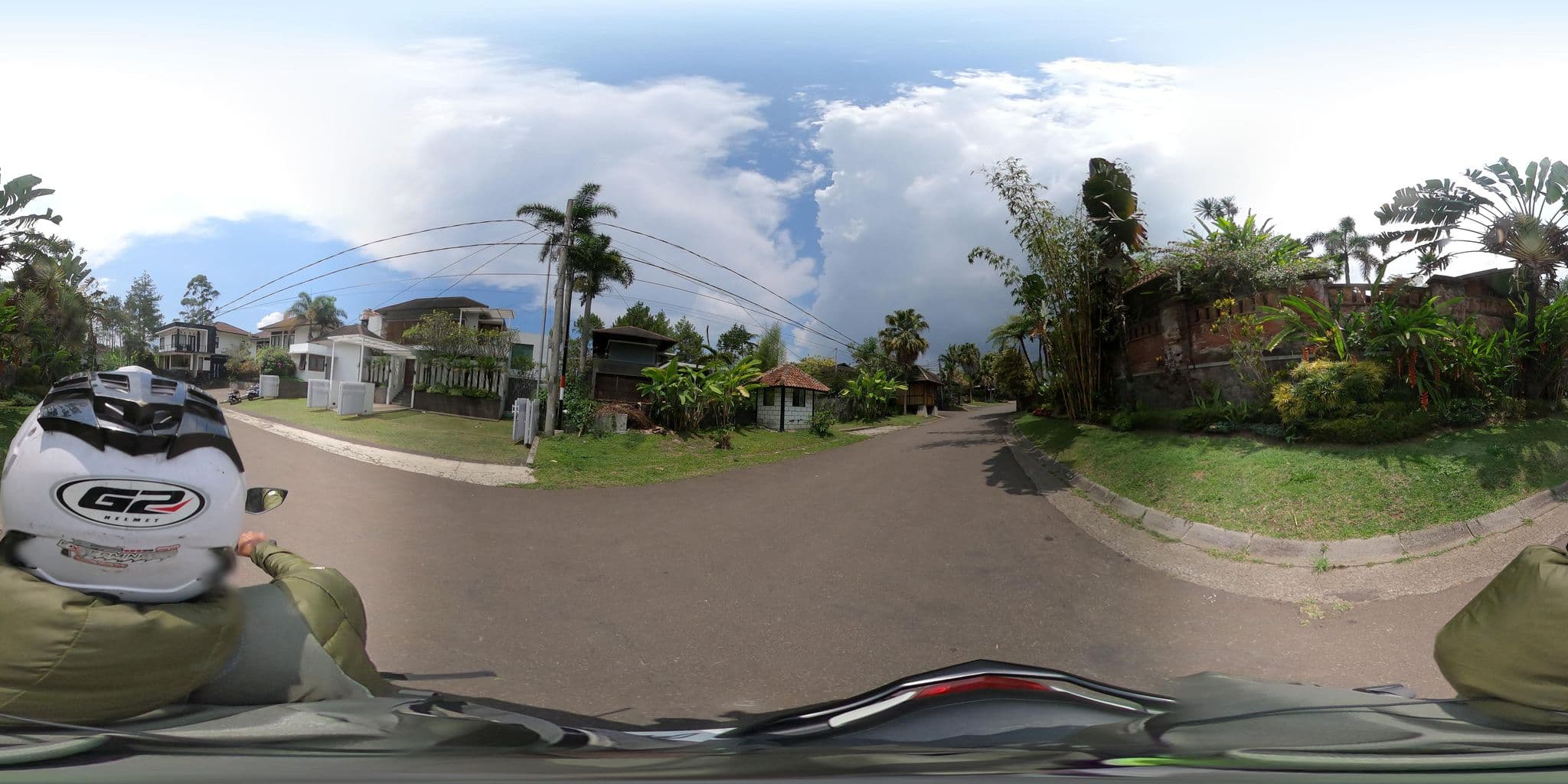 Street view near Breakfast Hall, Triniti Hotel, Lembang — © Kaart_Local (CC BY-SA · Mapillary)