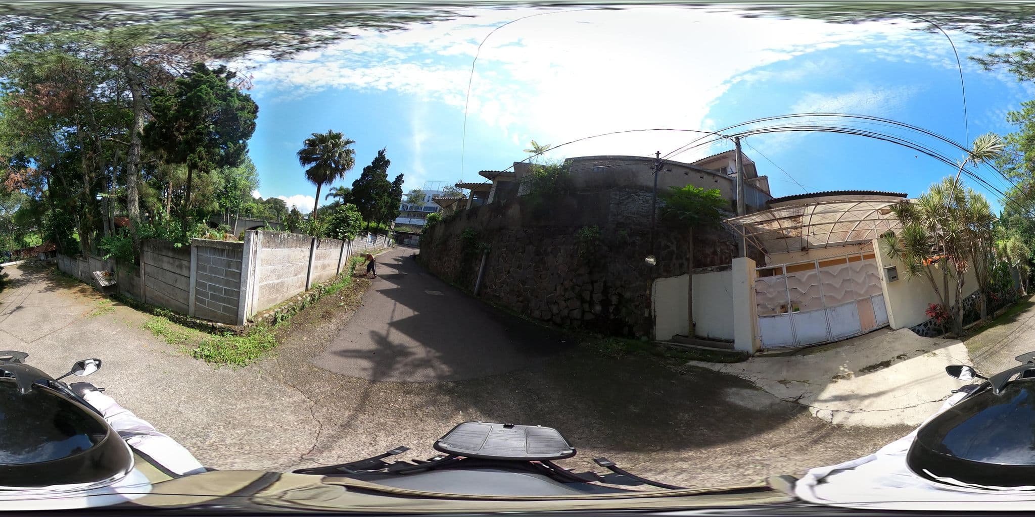Street view near RedDoorz near Kampung Gajah, Lembang — © Kaart_Local (CC BY-SA · Mapillary)