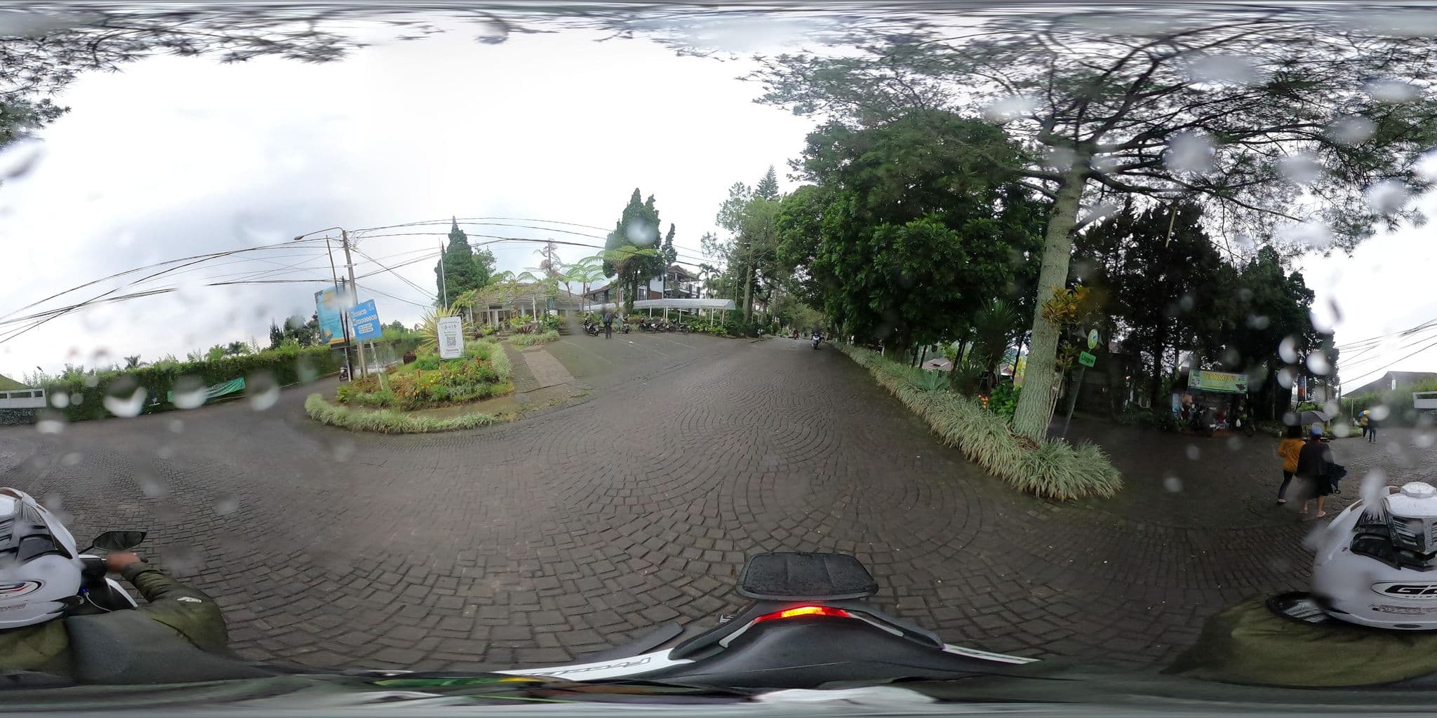 Street view near Maple House, Lembang — © Kaart_Local (CC BY-SA · Mapillary)