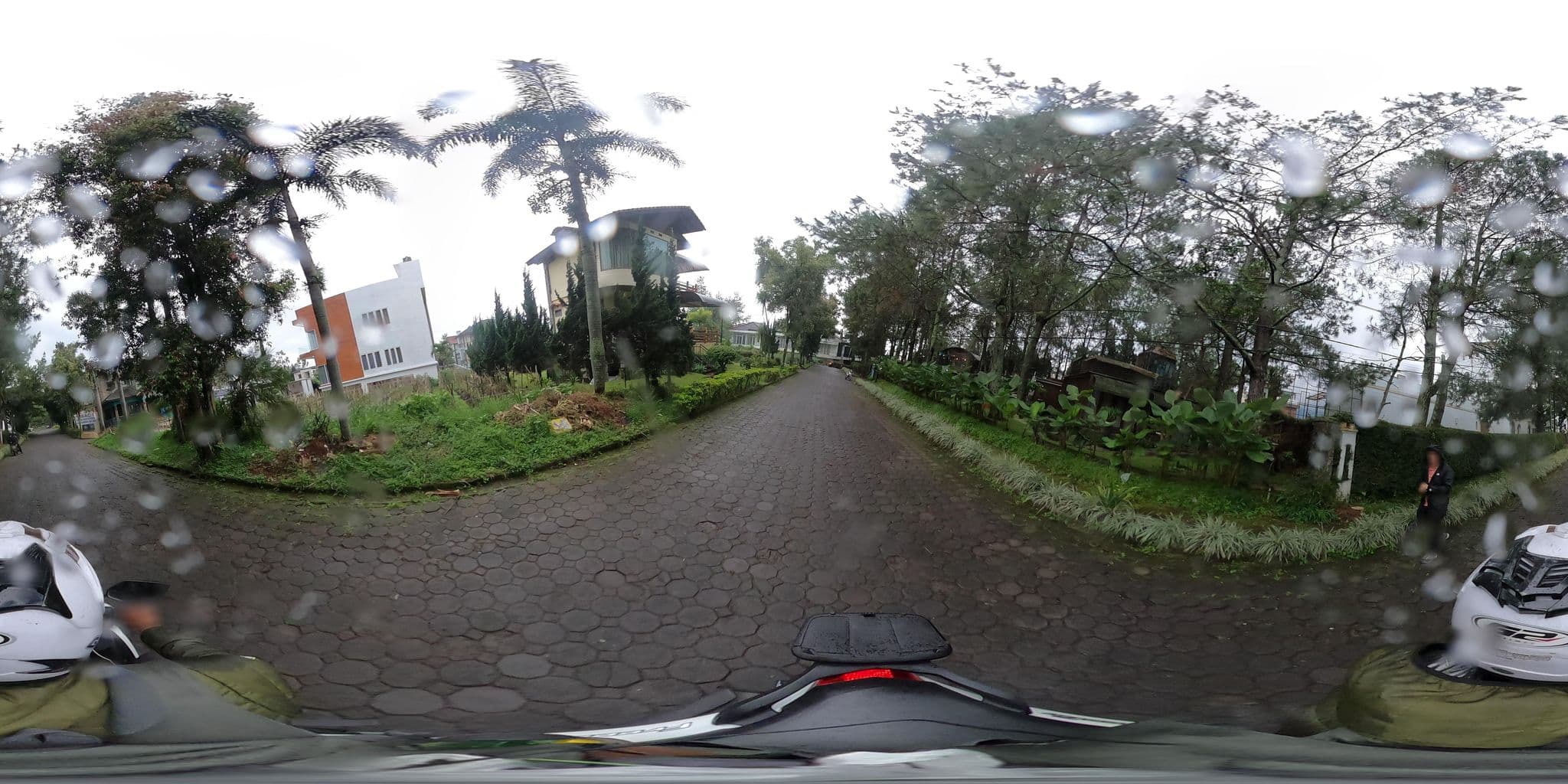 Street view near Villa Kuning Blok B, Lembang — © Kaart_Local (CC BY-SA · Mapillary)