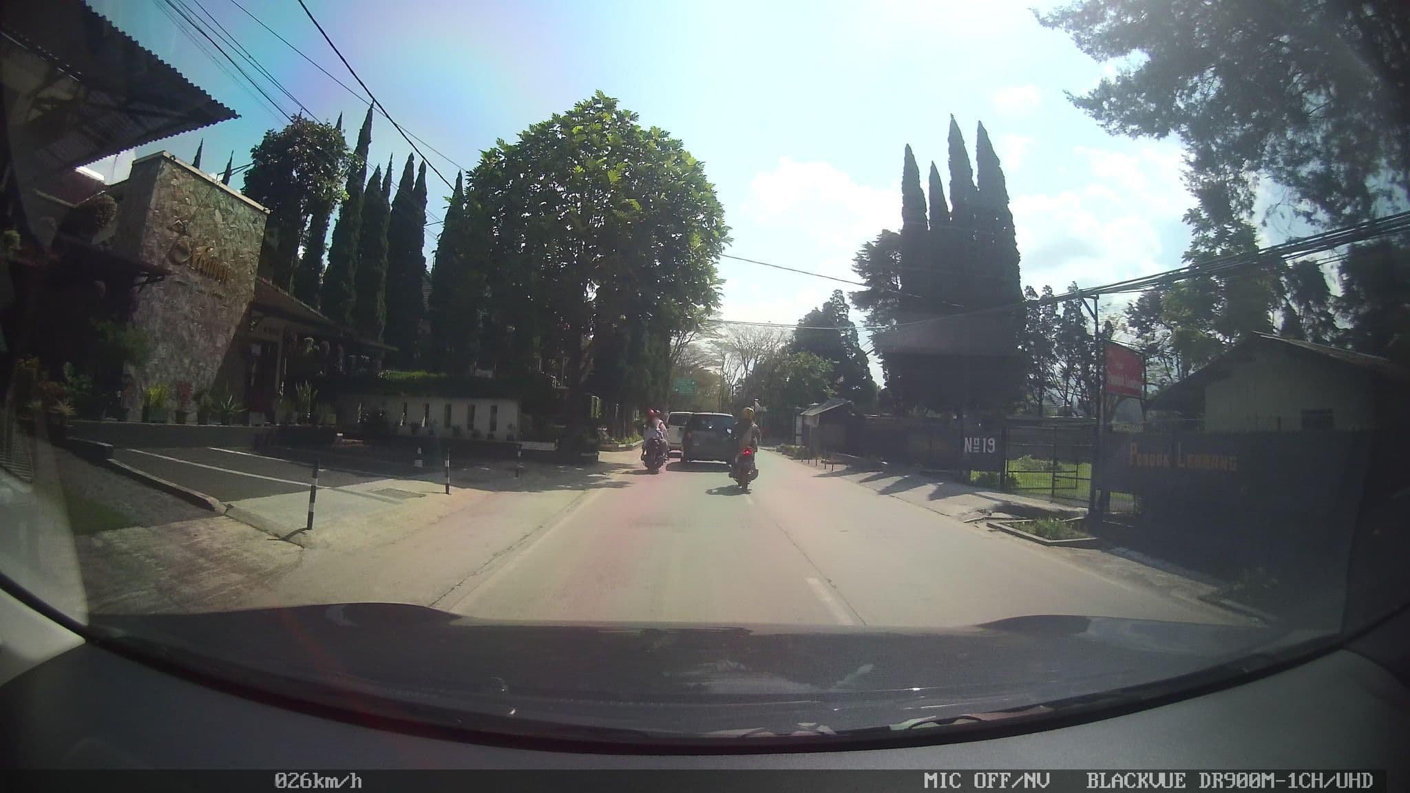 Street view near Maribaya Guest House, Lembang — © kaart_2 (CC BY-SA · Mapillary)