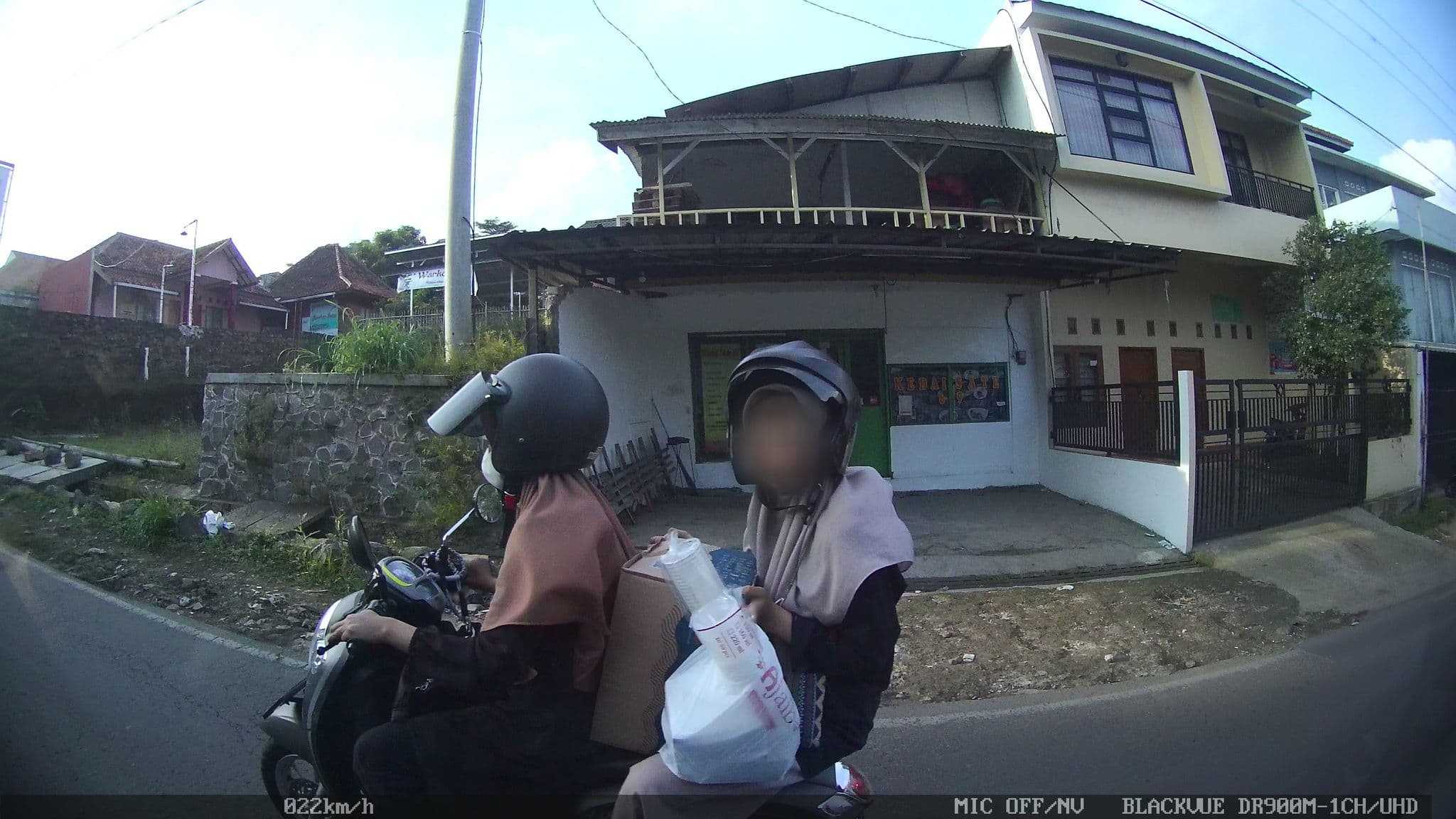 Street view near Villa Lembur Incu Syari'ah, Lembang — © kaart5 (CC BY-SA · Mapillary)