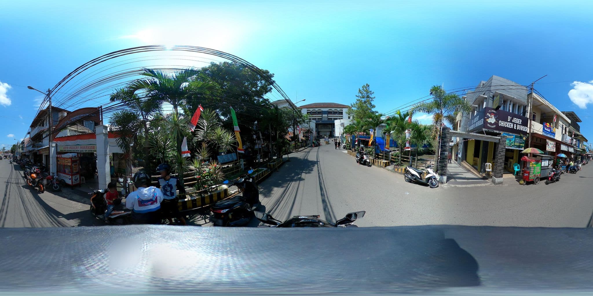 Street view near Pop hotel, Bandung — © Kaart_Local (CC BY-SA · Mapillary)