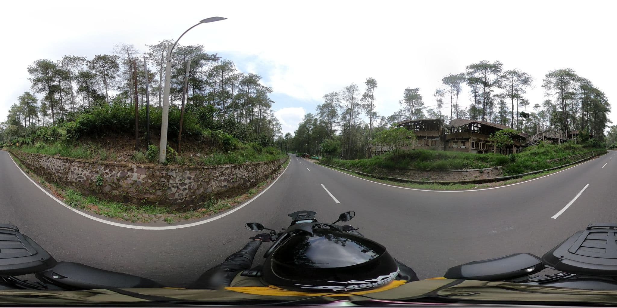 Street view near Suite 444-sariater, Lembang — © Kaart_Local (CC BY-SA · Mapillary)