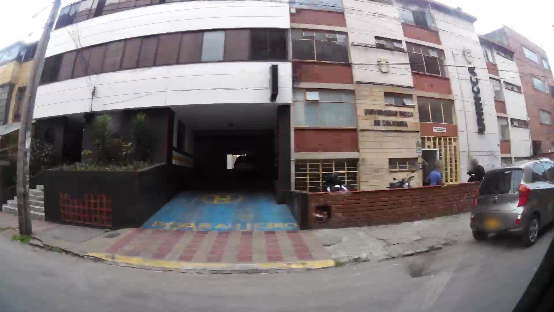 Street view near Hotel Ilusiones, Bogotá — © kaartcam (CC BY-SA · Mapillary)