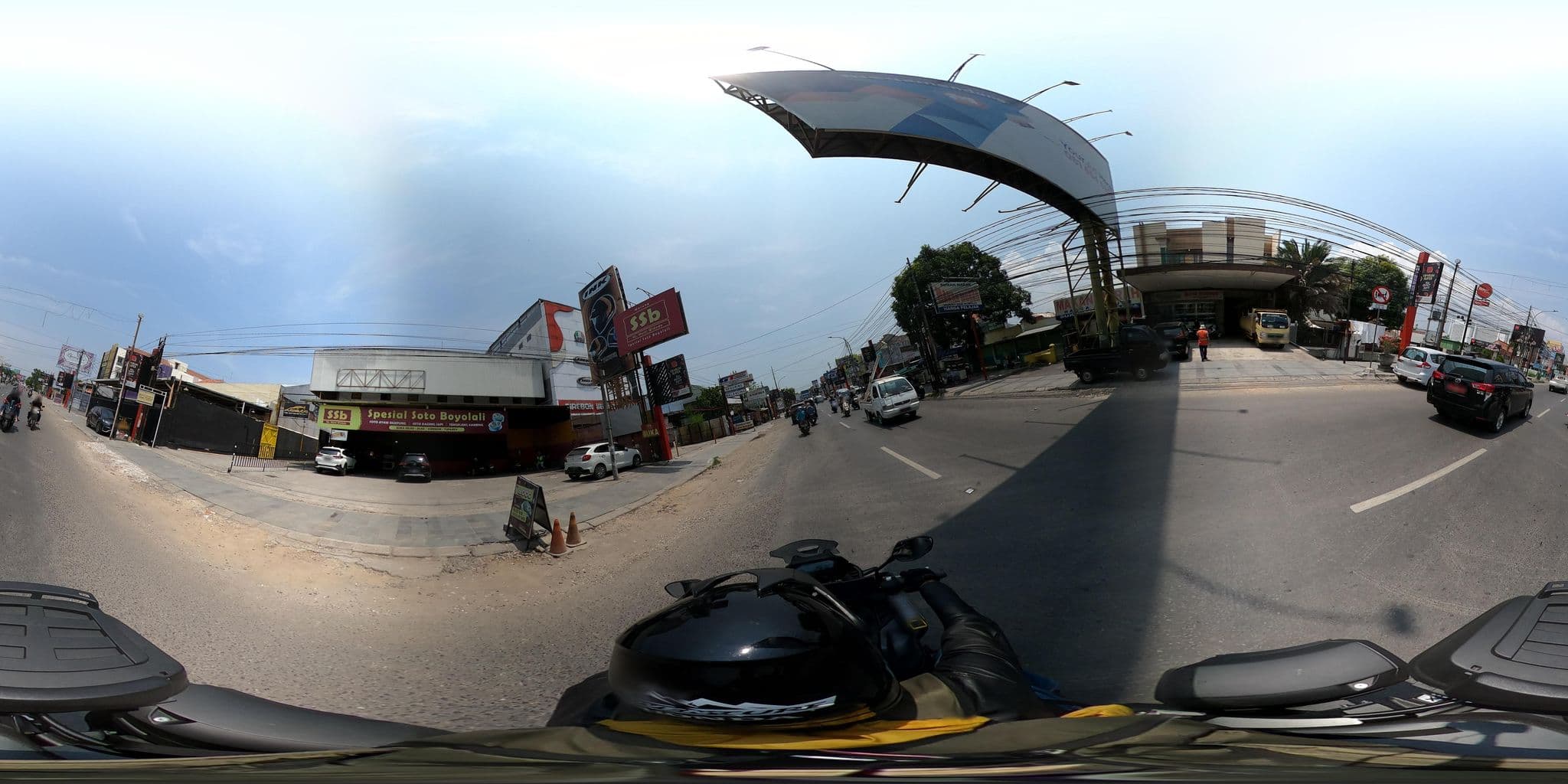 Street view near Wisma Patra Balikpapan, Cirebon — © Kaart_Local (CC BY-SA · Mapillary)
