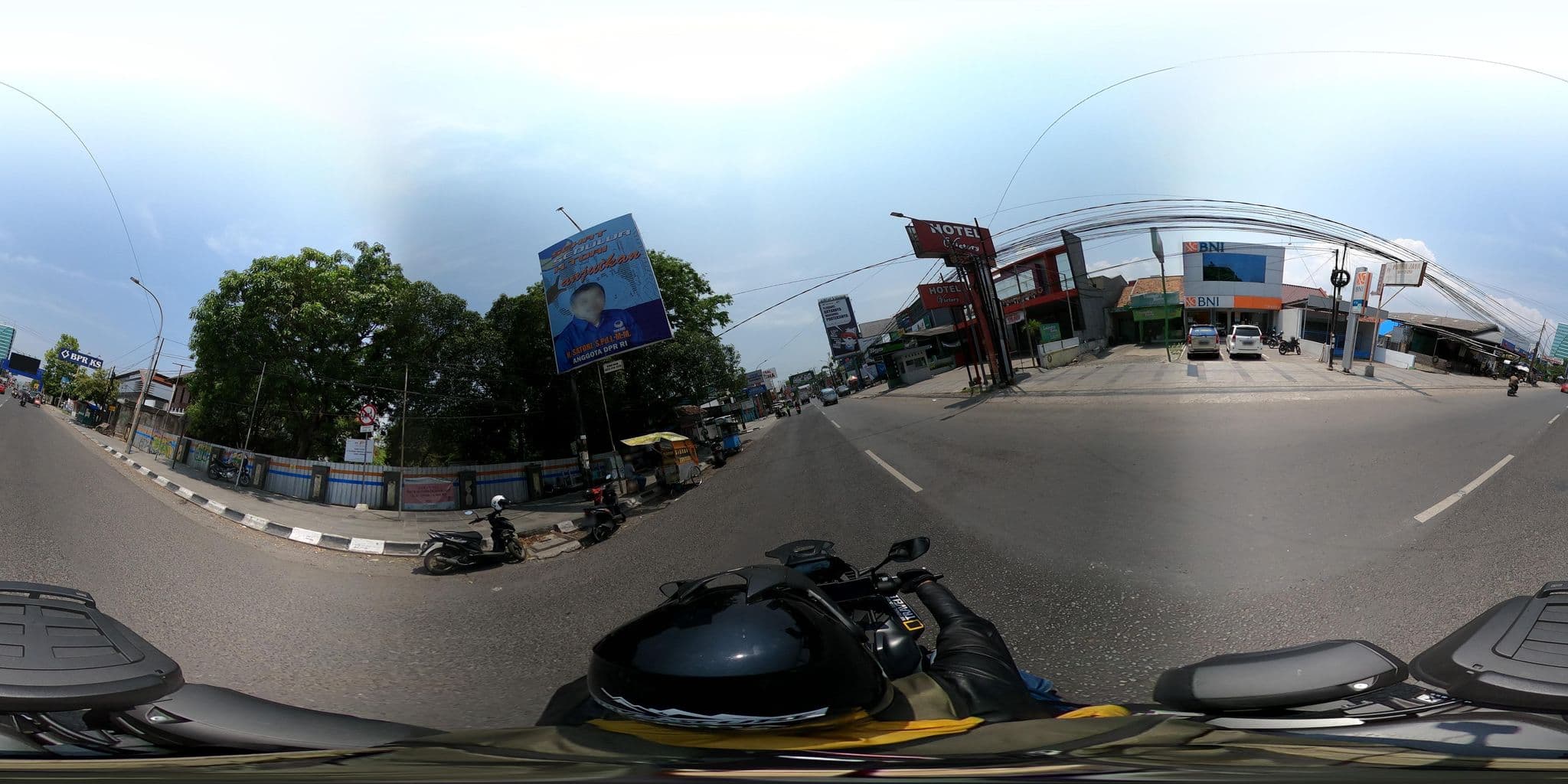 Street view near Victory Hotel, Cirebon — © Kaart_Local (CC BY-SA · Mapillary)