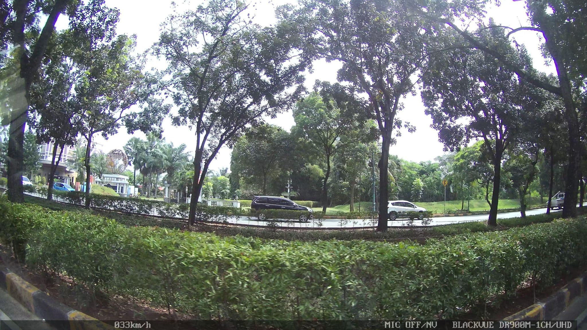Street view near Hotel Horison Jababeka, Cikarang — © kaart_2 (CC BY-SA · Mapillary)