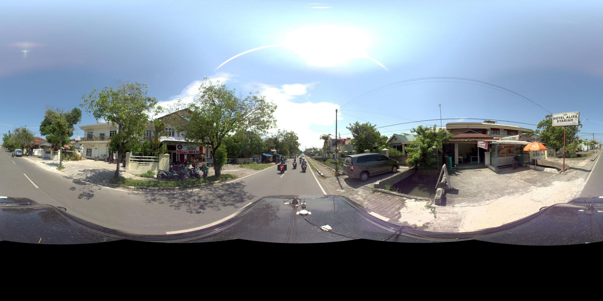 Street view near JALUR ANGKASA PRIMADINAMIK, Padang — © sarahantos (CC BY-SA · Mapillary)