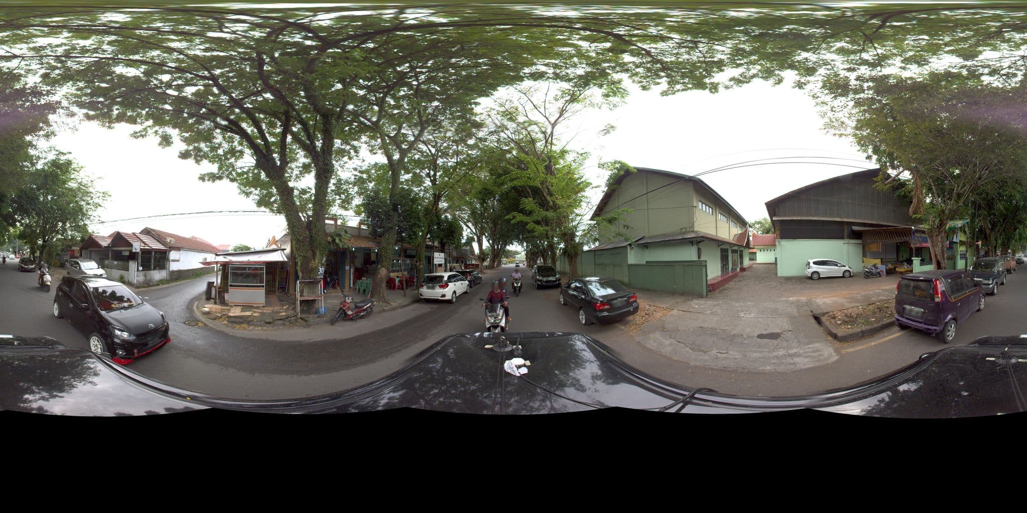 Street view near Edotel Minangkabau, Padang — © sarahantos (CC BY-SA · Mapillary)