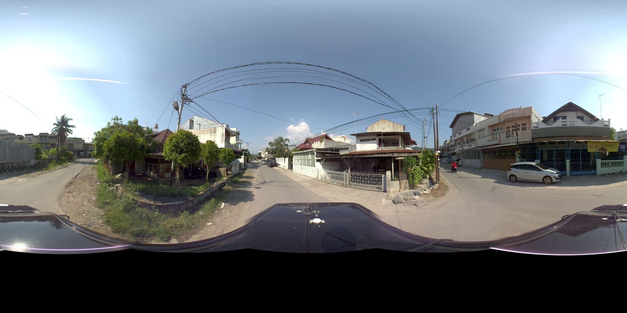 Street view near Hotel Ambacang, Padang — © sarahantos (CC BY-SA · Mapillary)