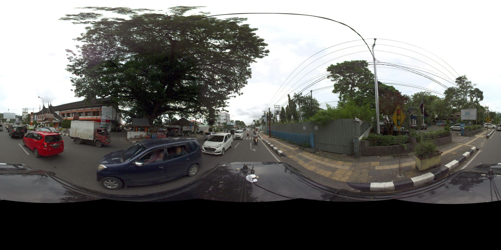 Street view near Daima Garden, Padang — © sarahantos (CC BY-SA · Mapillary)