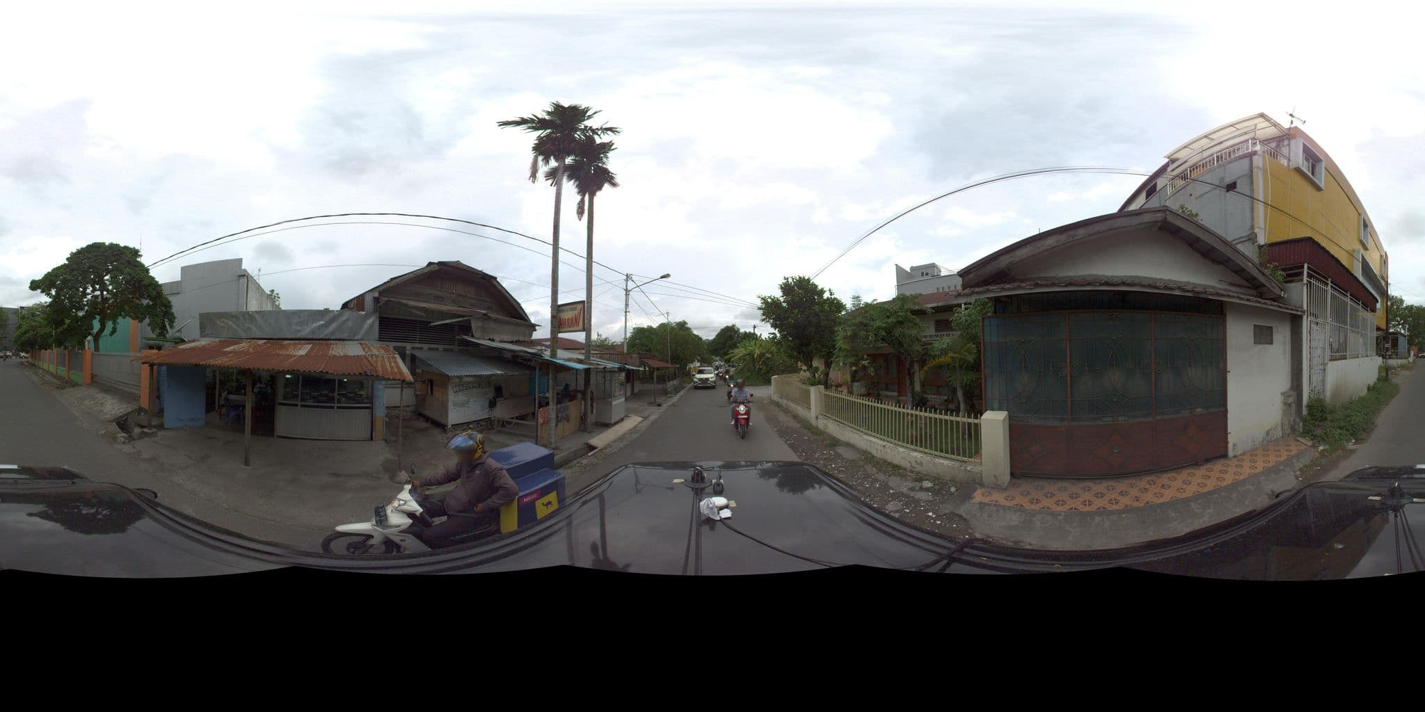 Street view near Hotel Sandal 22, Padang — © sarahantos (CC BY-SA · Mapillary)
