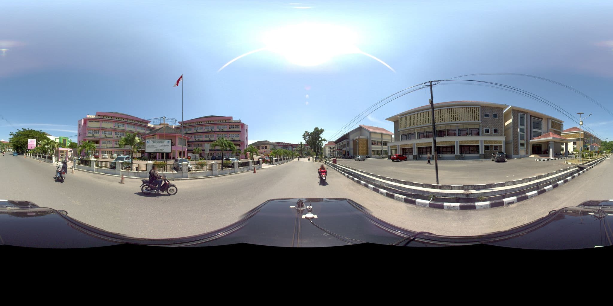 Street view near Hotel Padang, Padang — © sarahantos (CC BY-SA · Mapillary)