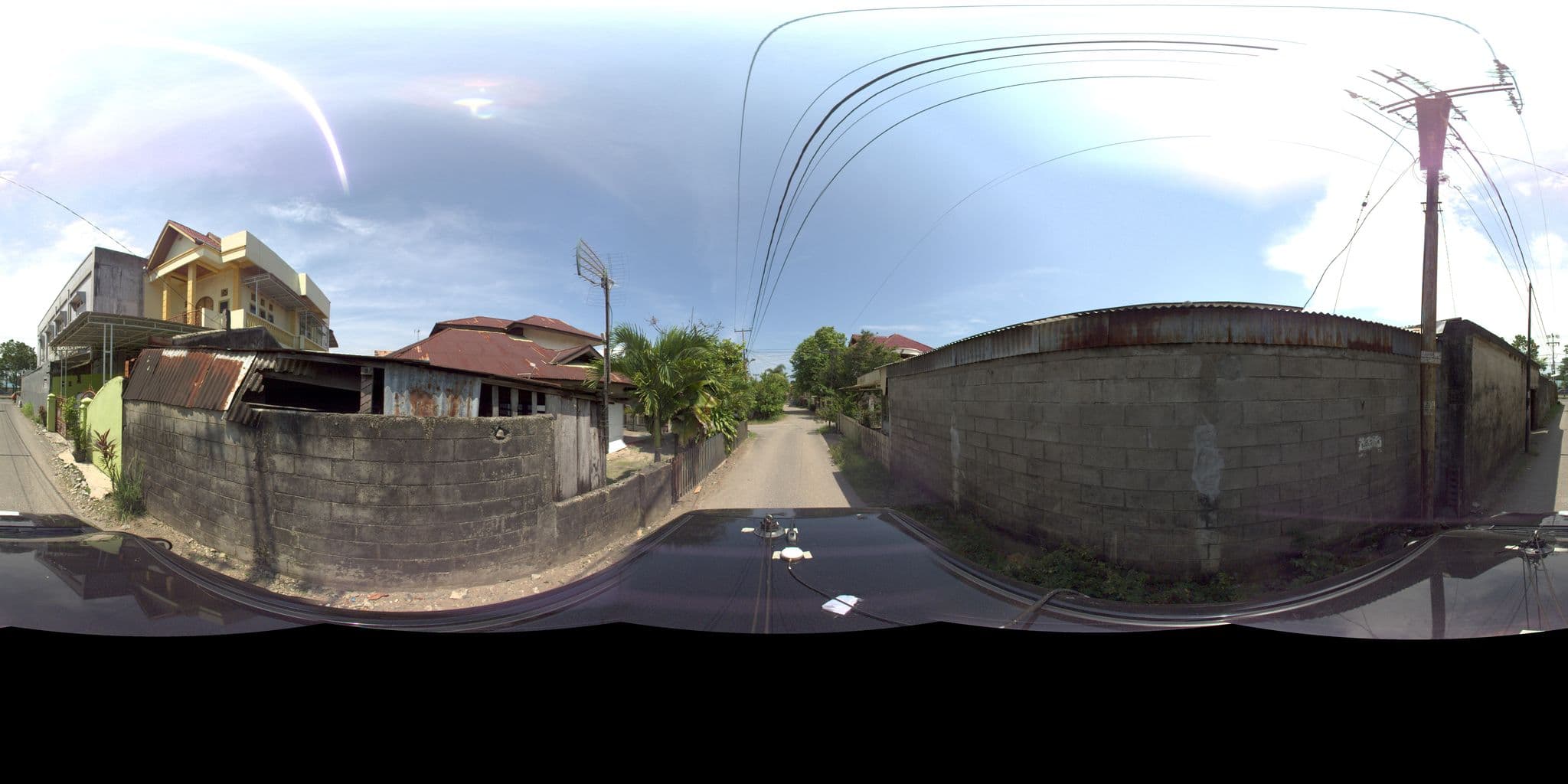 Street view near son & son, Padang — © sarahantos (CC BY-SA · Mapillary)