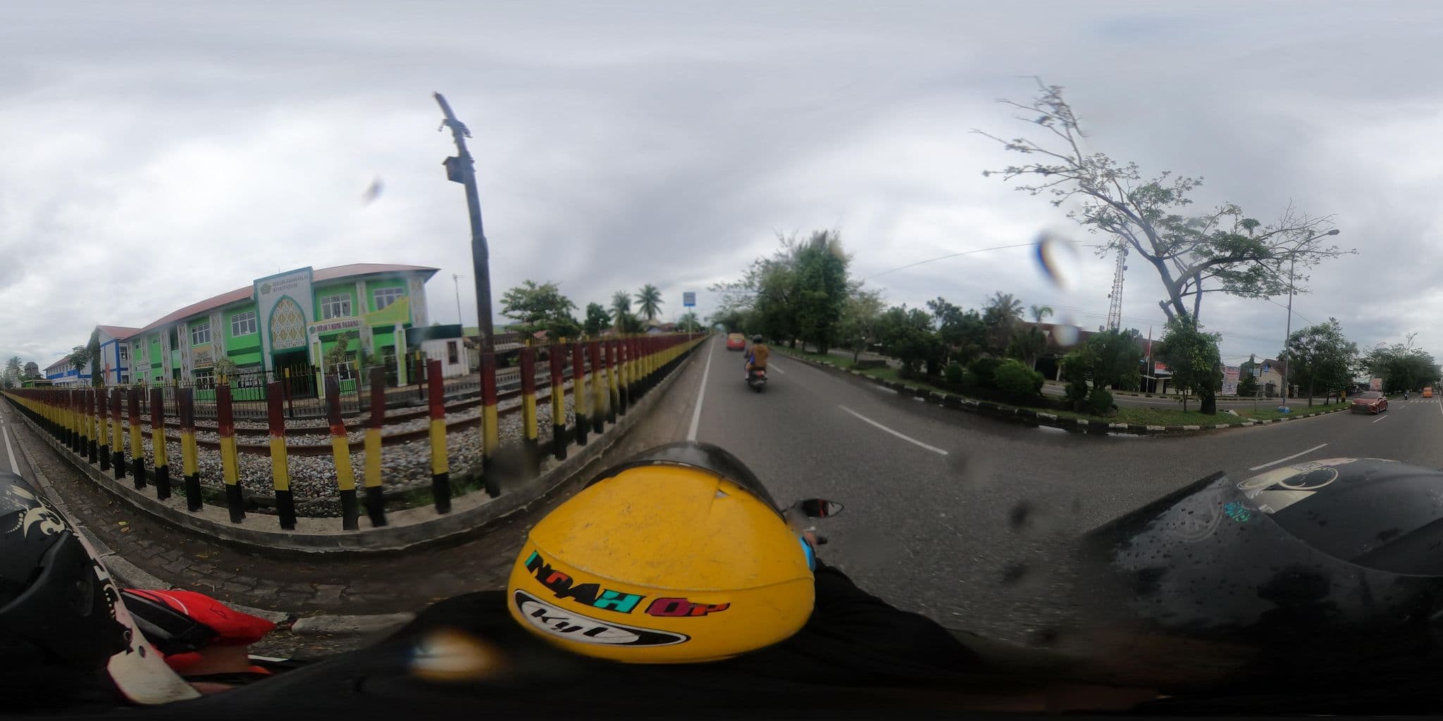 Street view near Royal Denai View Hotel, Padang — © rgtm_ryuiki (CC BY-SA · Mapillary)