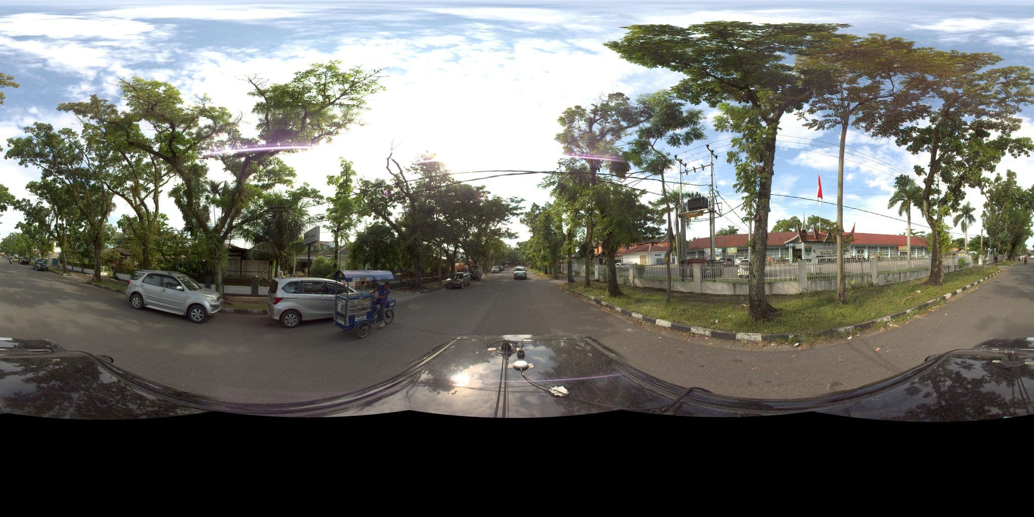 Street view near Suasso Hotel, Padang — © sarahantos (CC BY-SA · Mapillary)