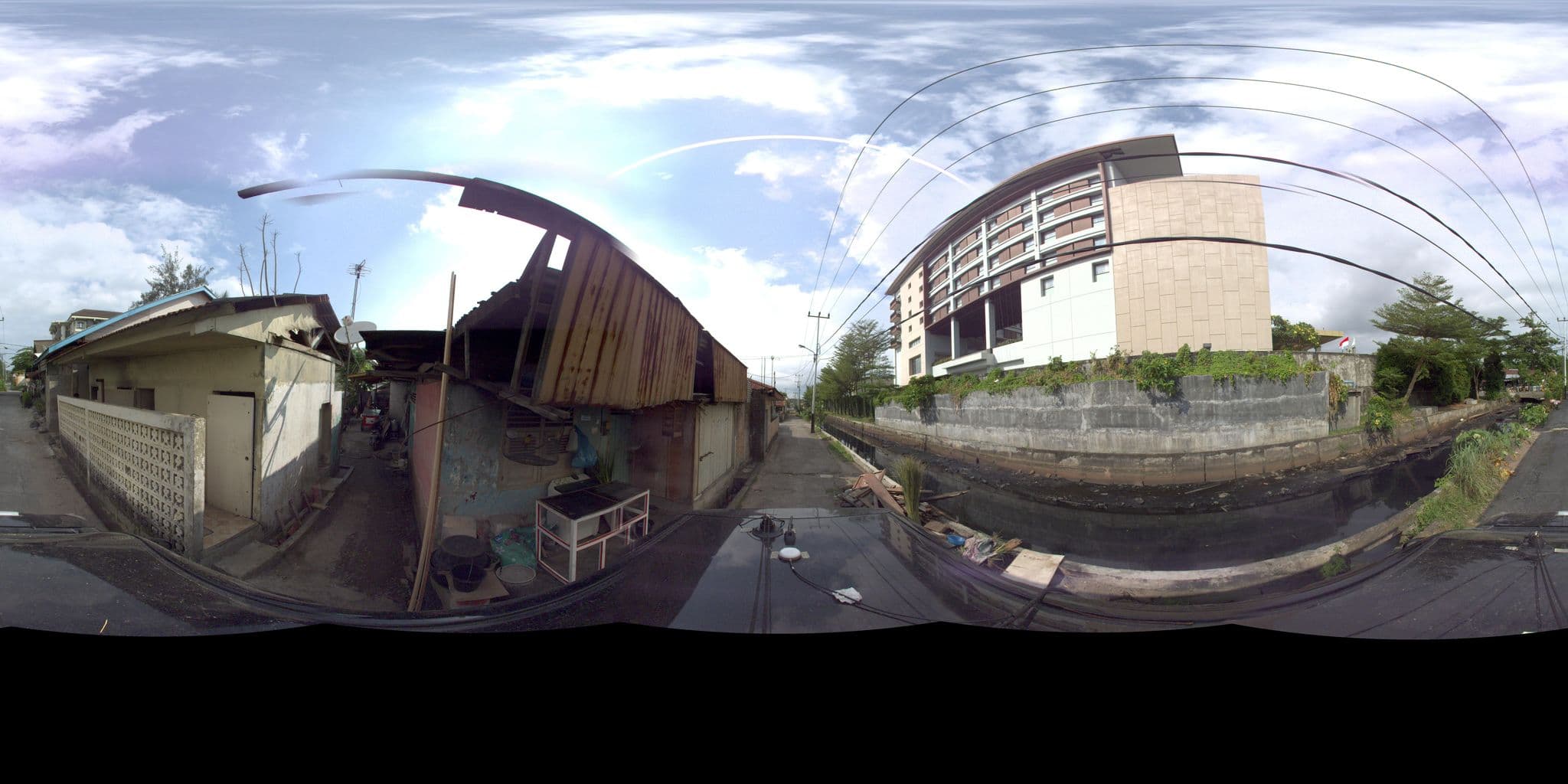 Street view near Andromeda Ballroom (Mercure Hotel), Padang — © sarahantos (CC BY-SA · Mapillary)