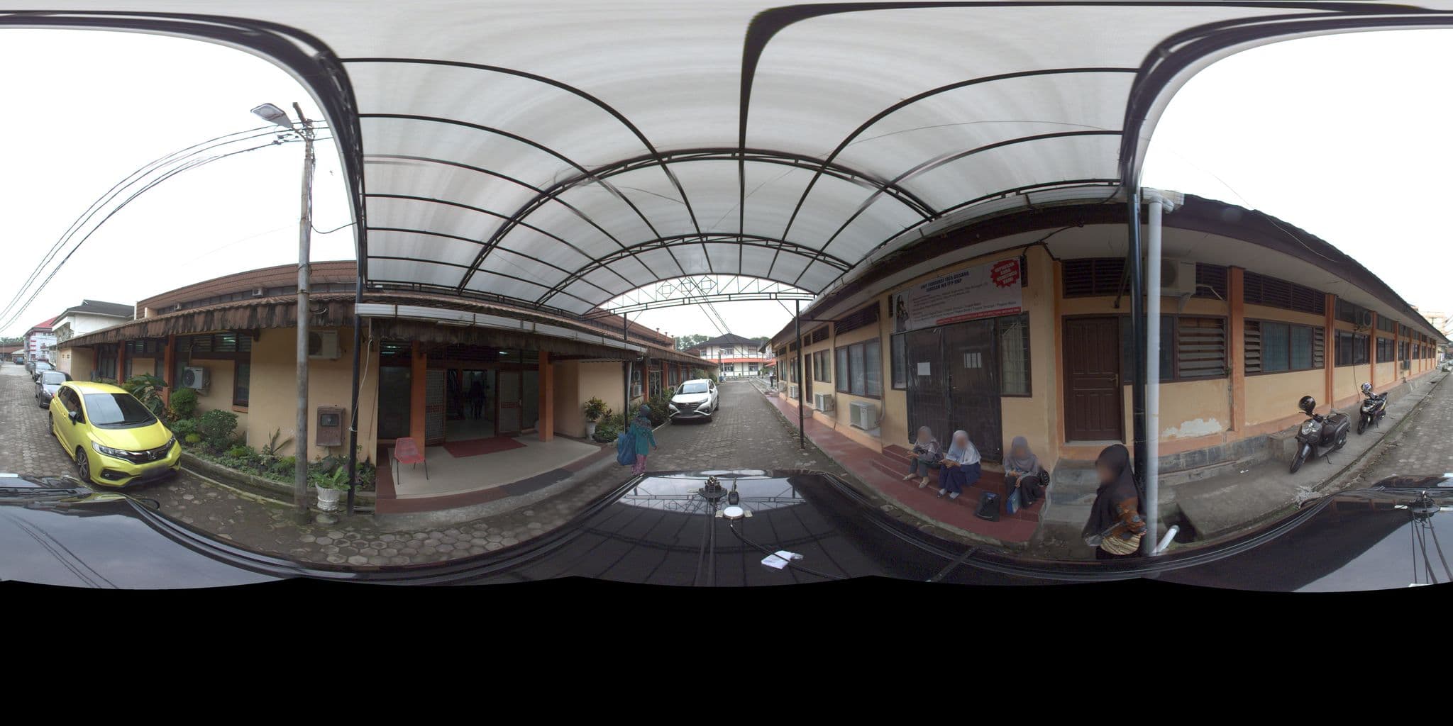 Street view near Unp Hotel And Convention Center, Padang — © sarahantos (CC BY-SA · Mapillary)