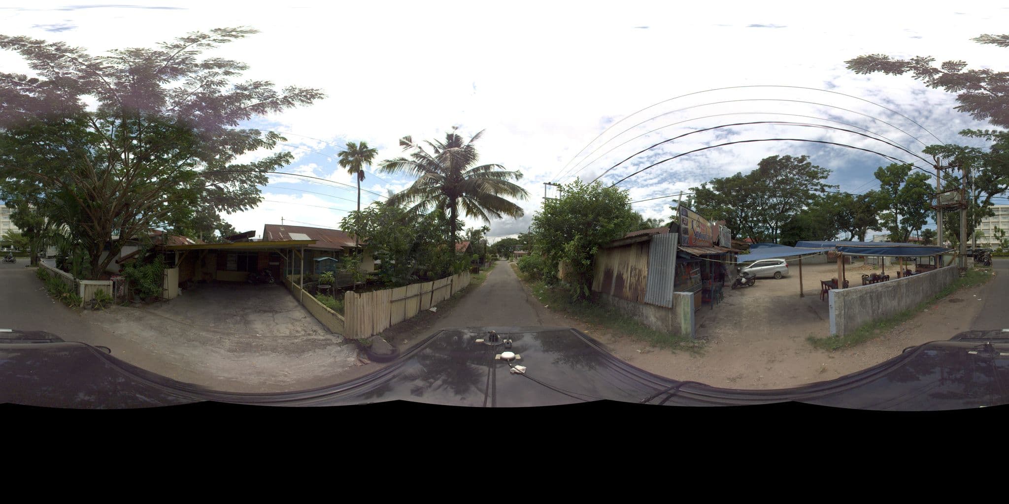 Street view near Resto Hotel Pangeran Beach, Padang — © sarahantos (CC BY-SA · Mapillary)