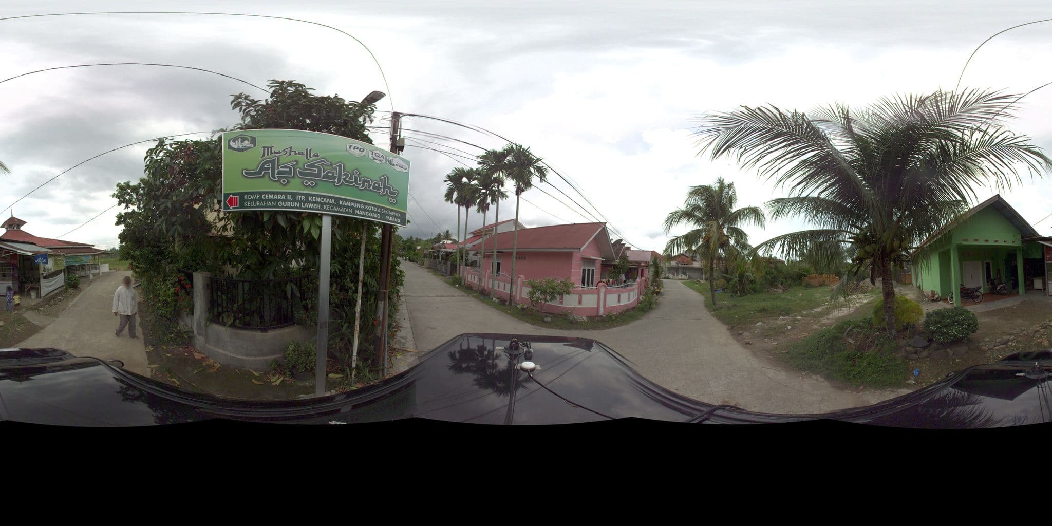 Street view near hotel mutiara merdeka, Padang — © sarahantos (CC BY-SA · Mapillary)