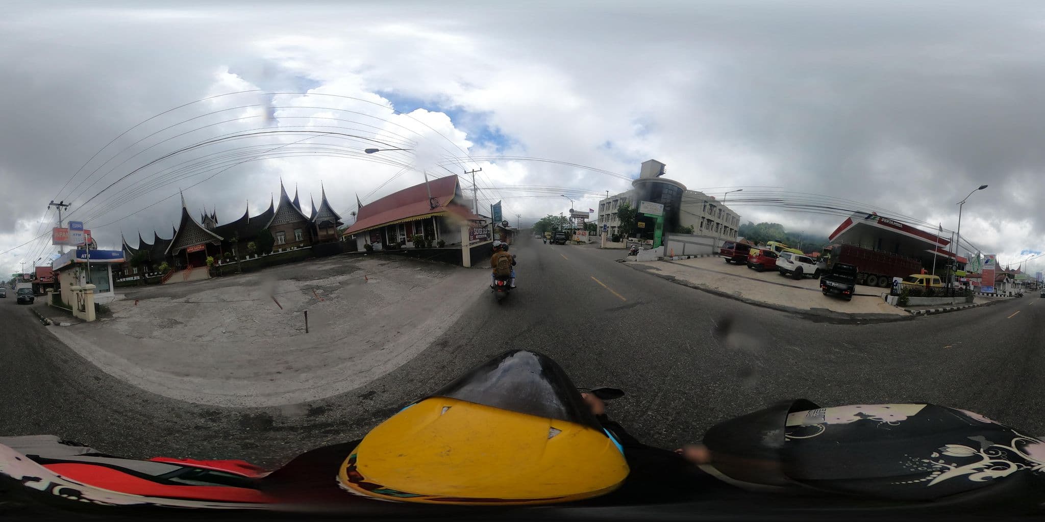 Street view near Flaminggo hotel, Padangpanjang — © rgtm_ryuiki (CC BY-SA · Mapillary)