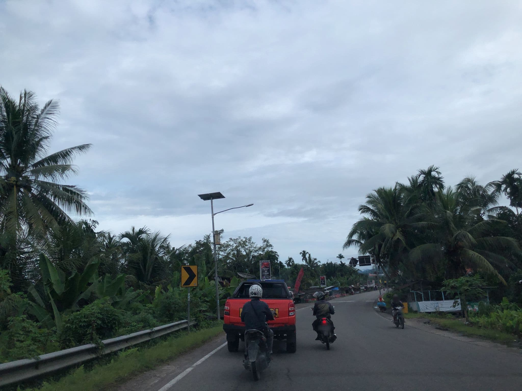 Street view near lembah anai, Padang — © sarahantos (CC BY-SA · Mapillary)