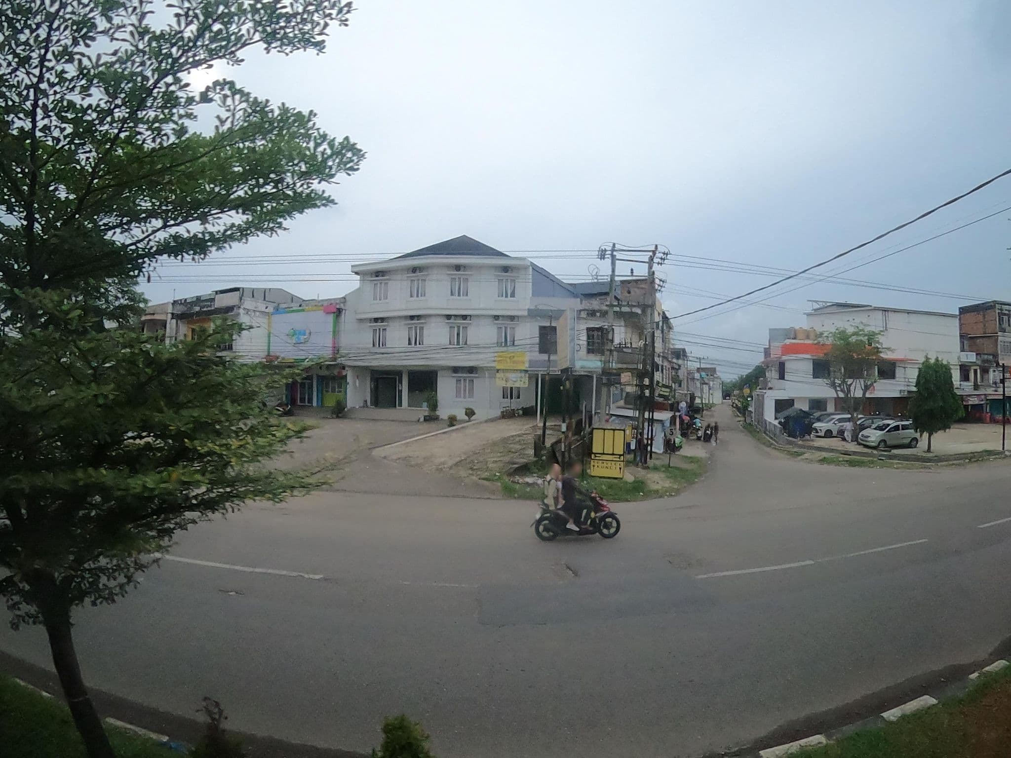 Street view near Batang Bungo Hotel, Muara Bungo — © rgtm_ryuiki (CC BY-SA · Mapillary)