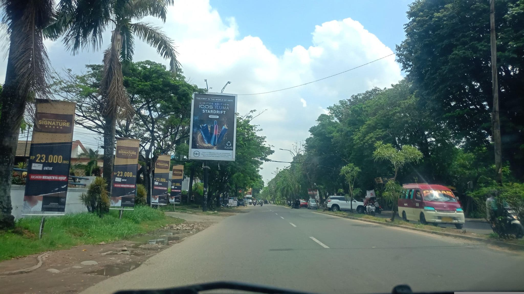 Street view near Hotel Wijaya, Palembang — © Kaart_Local (CC BY-SA · Mapillary)