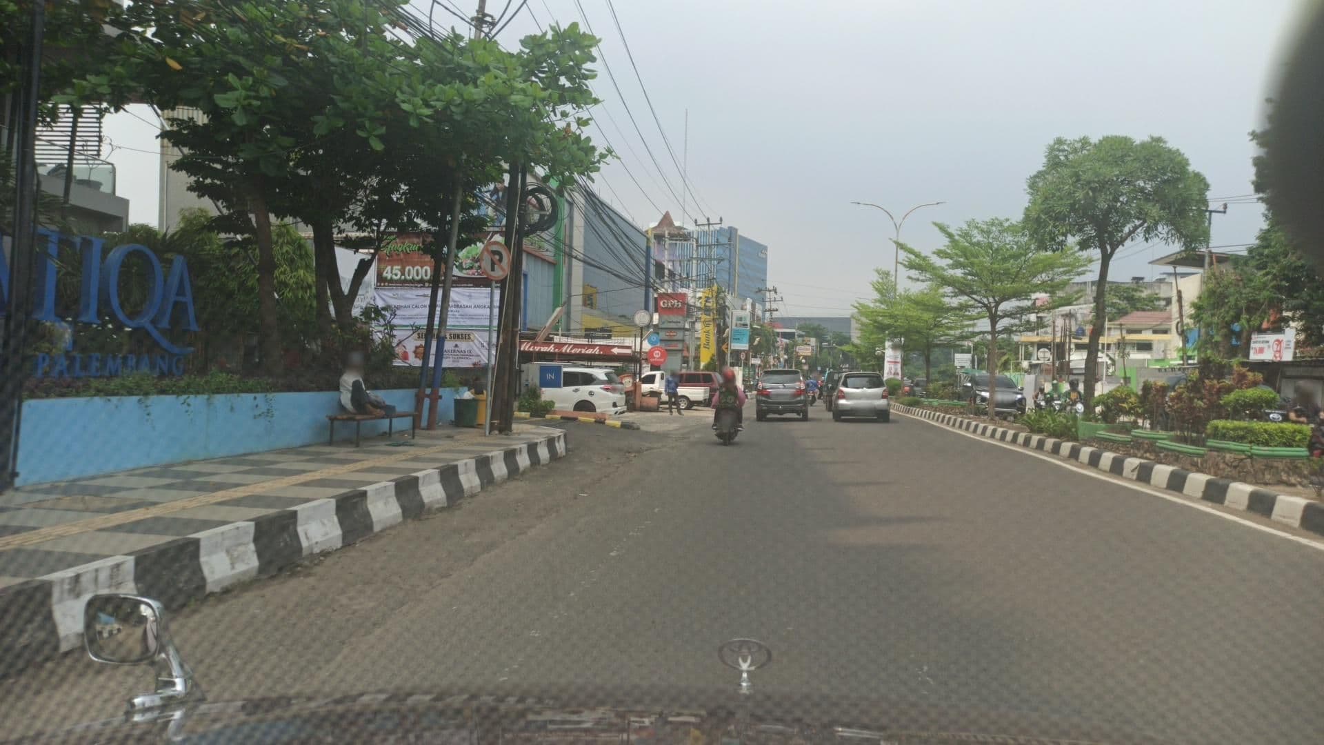 Street view near BATIQA Hotel Palembang, Palembang — © roadroid (CC BY-SA · Mapillary)