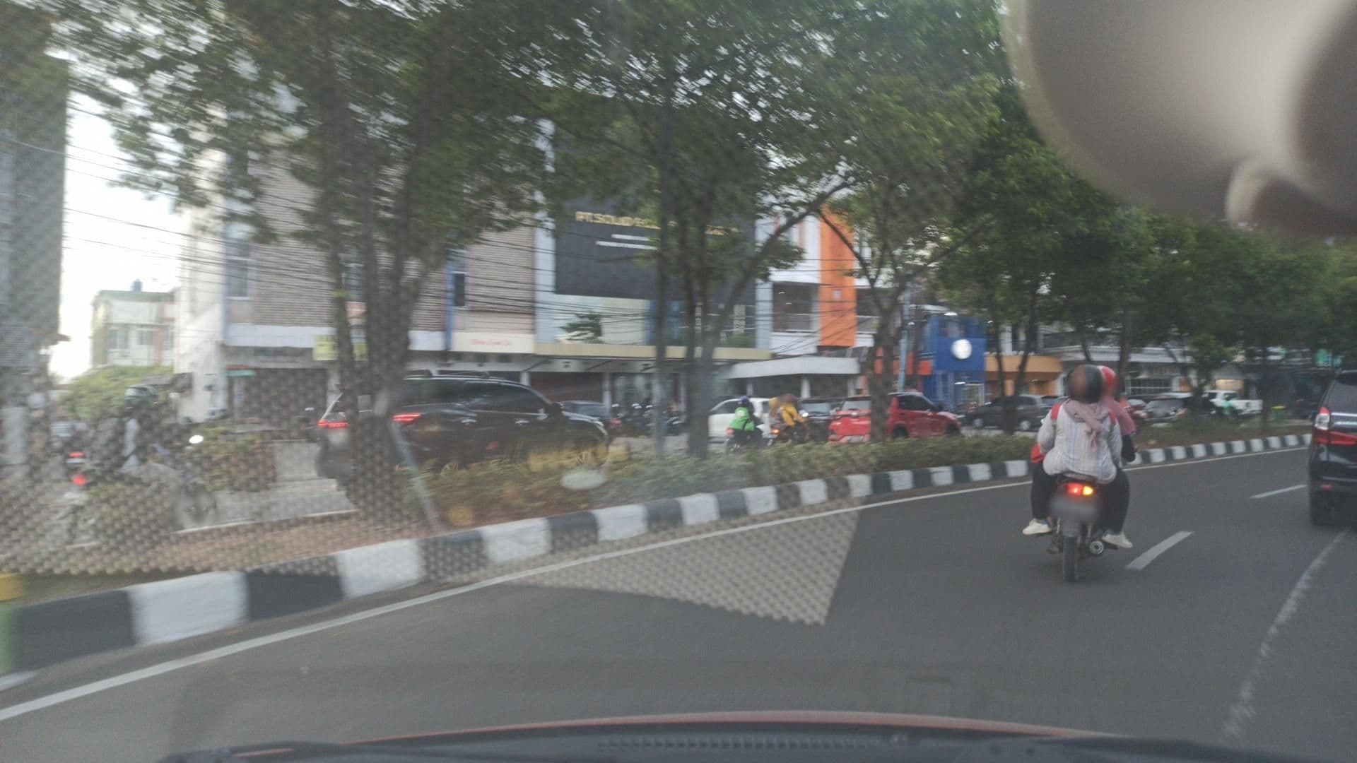Street view near Majestic Hotel, Palembang — © roadroid (CC BY-SA · Mapillary)