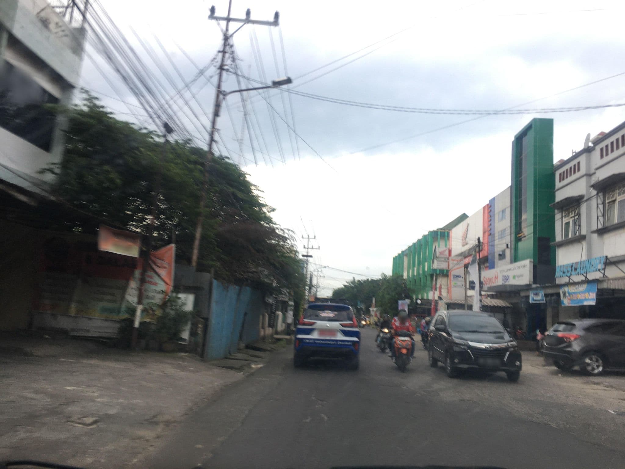 Street view near Raja seafood, Palembang — © rbelladinak_kaart (CC BY-SA · Mapillary)
