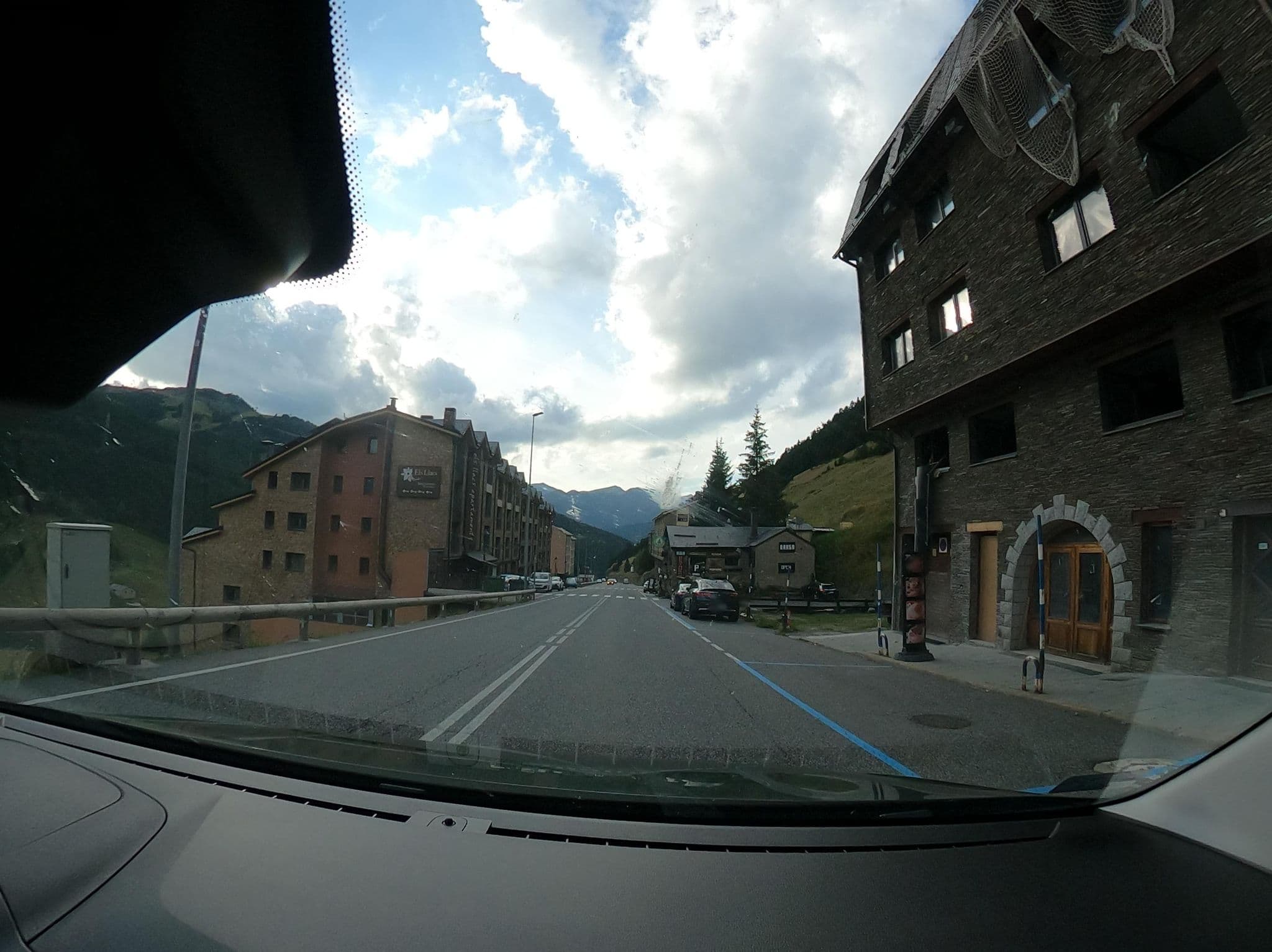 Street view near Confort, El Tarter — © vst (CC BY-SA · Mapillary)
