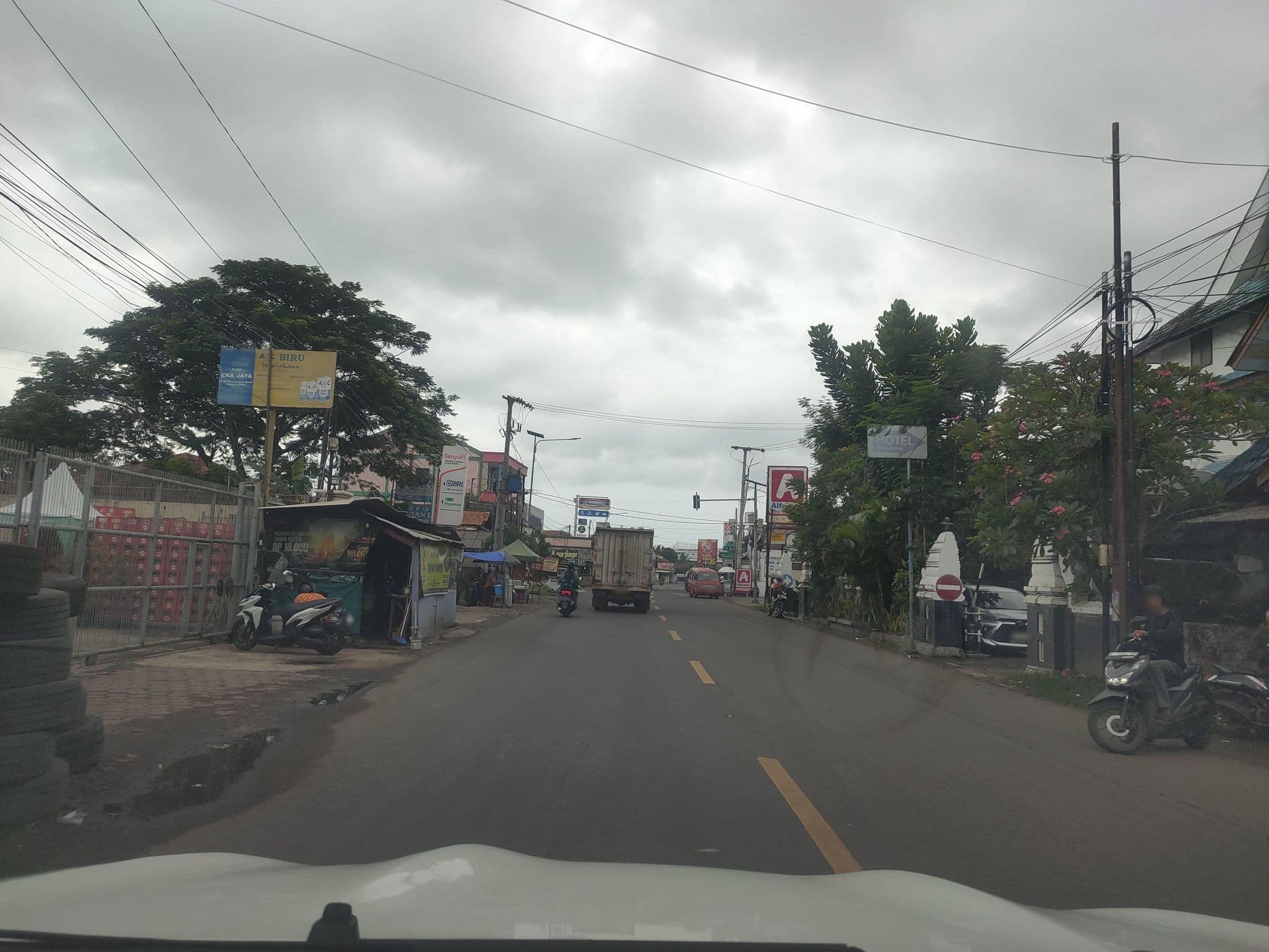 Street view near Hotel Feri Merak, Cilegon — © Kaart_Local (CC BY-SA · Mapillary)