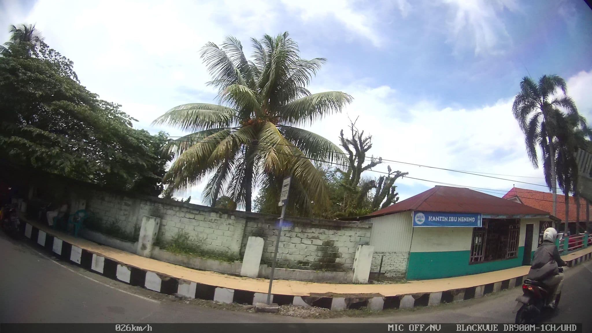 Street view near Waroeng Transit & Depary Homestay, Binjai — © kaart_2 (CC BY-SA · Mapillary)