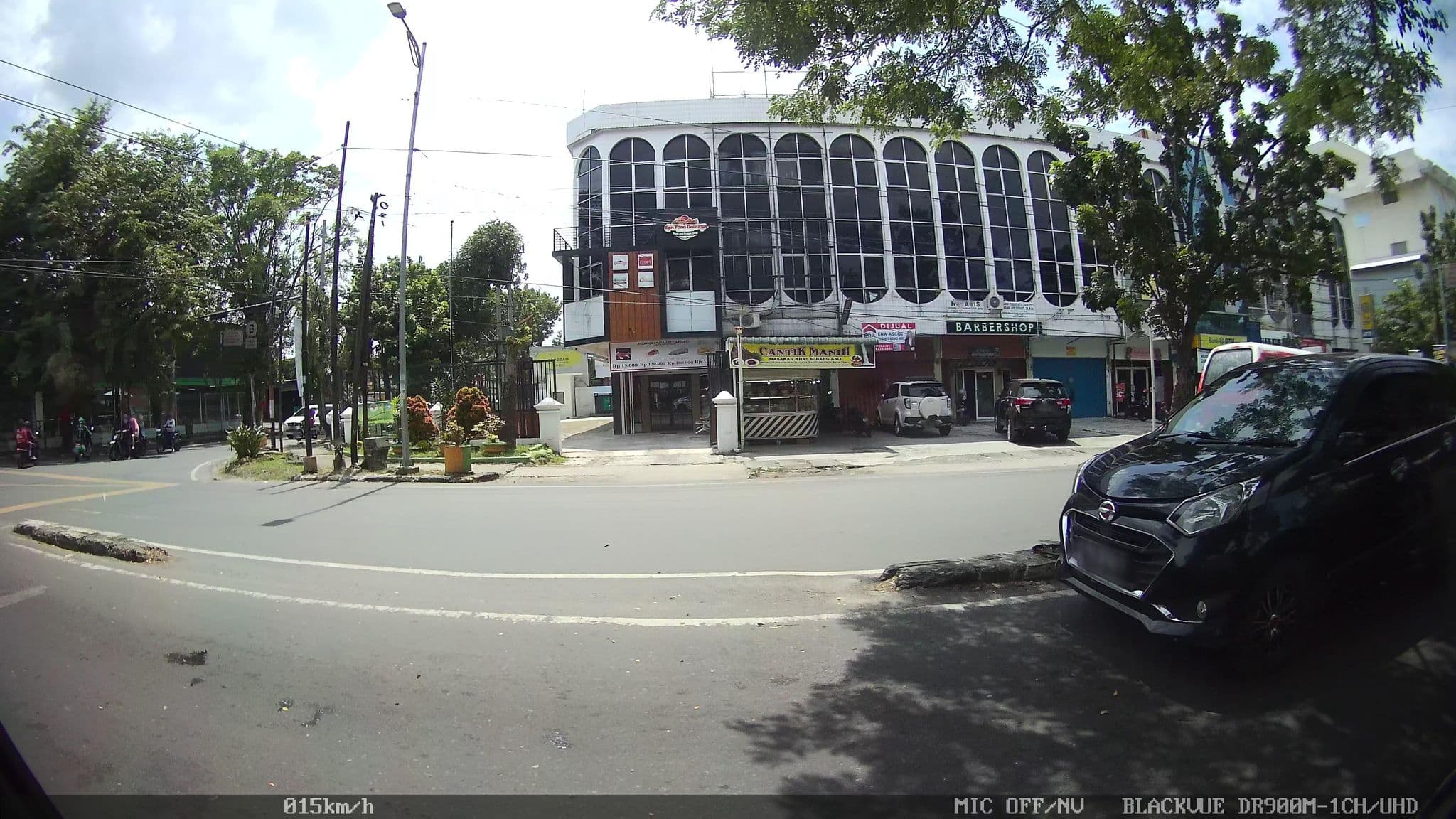 Street view near Hotel darma agung beach hotel, Medan — © kaart_2 (CC BY-SA · Mapillary)