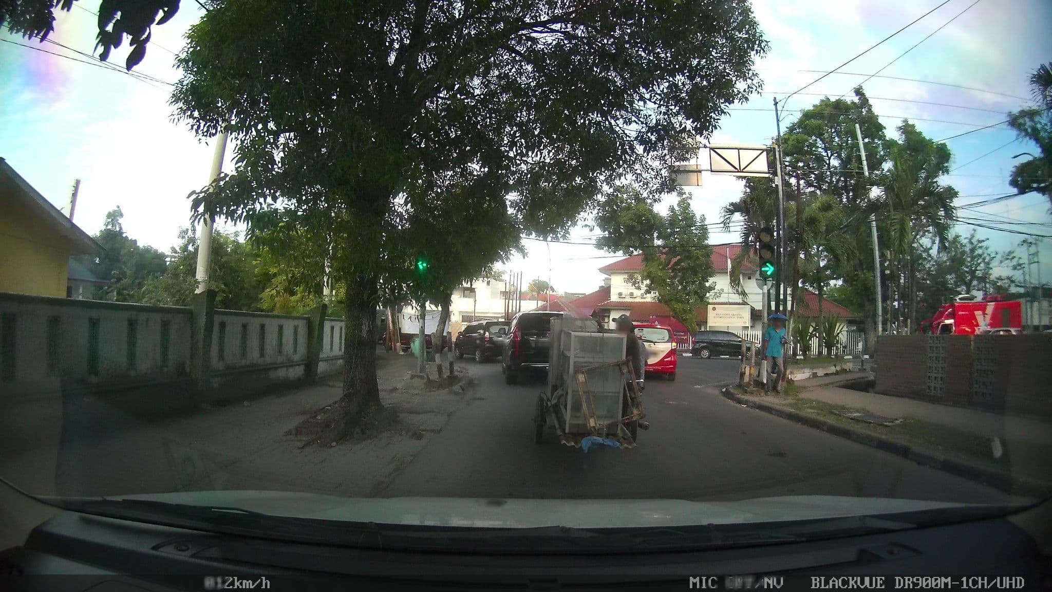 Street view near Centara Hotel Hatyai, Medan — © kaart_2 (CC BY-SA · Mapillary)