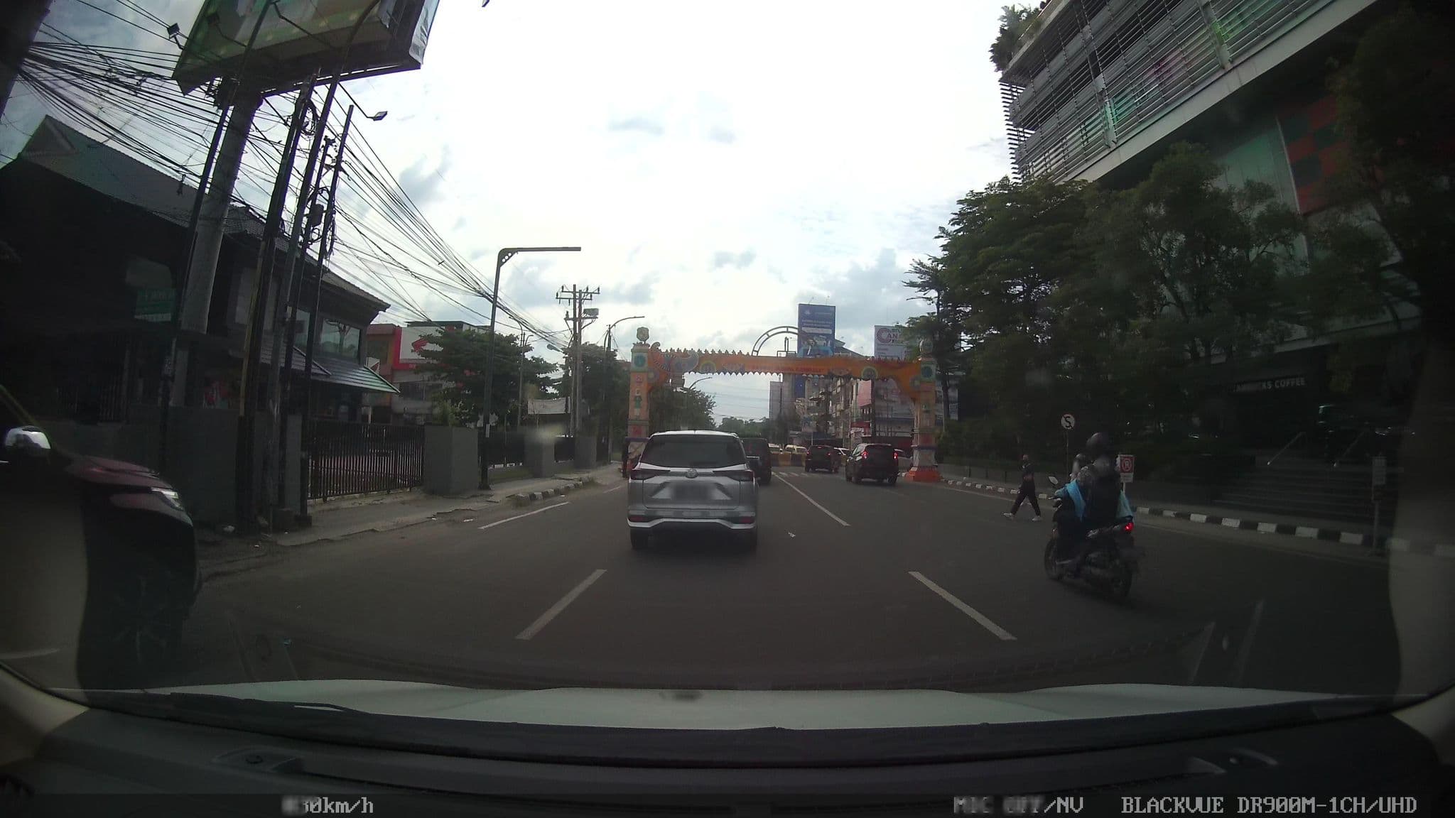 Street view near Swissbell Hotel, Medan — © kaart_2 (CC BY-SA · Mapillary)