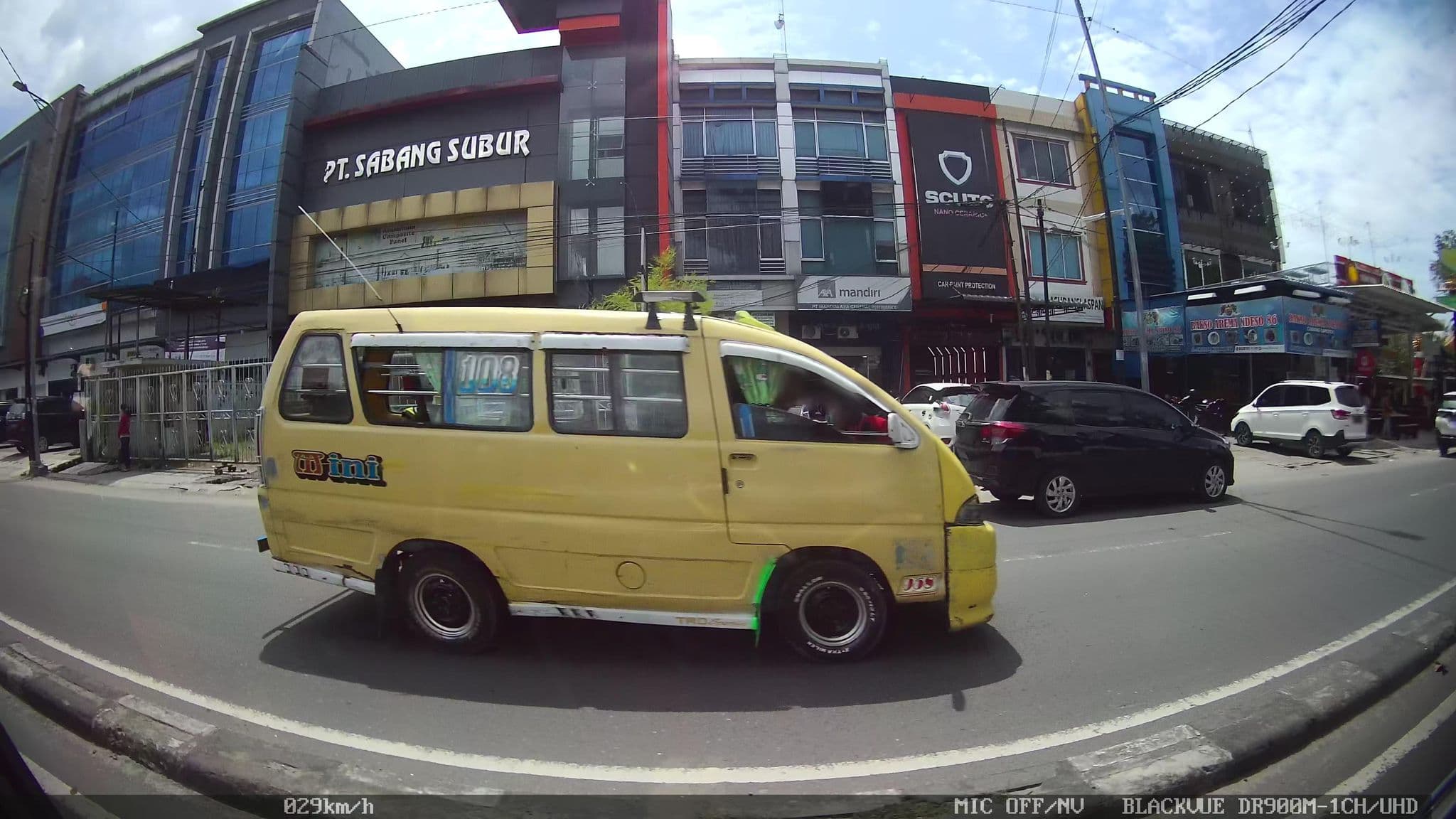 Street view near Hotel Pangeran Beach Hotel, Medan — © kaart_2 (CC BY-SA · Mapillary)