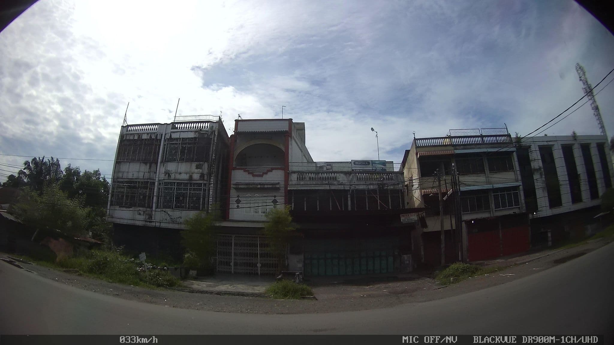 Street view near Polonia Hotel, Medan — © kaart_2 (CC BY-SA · Mapillary)