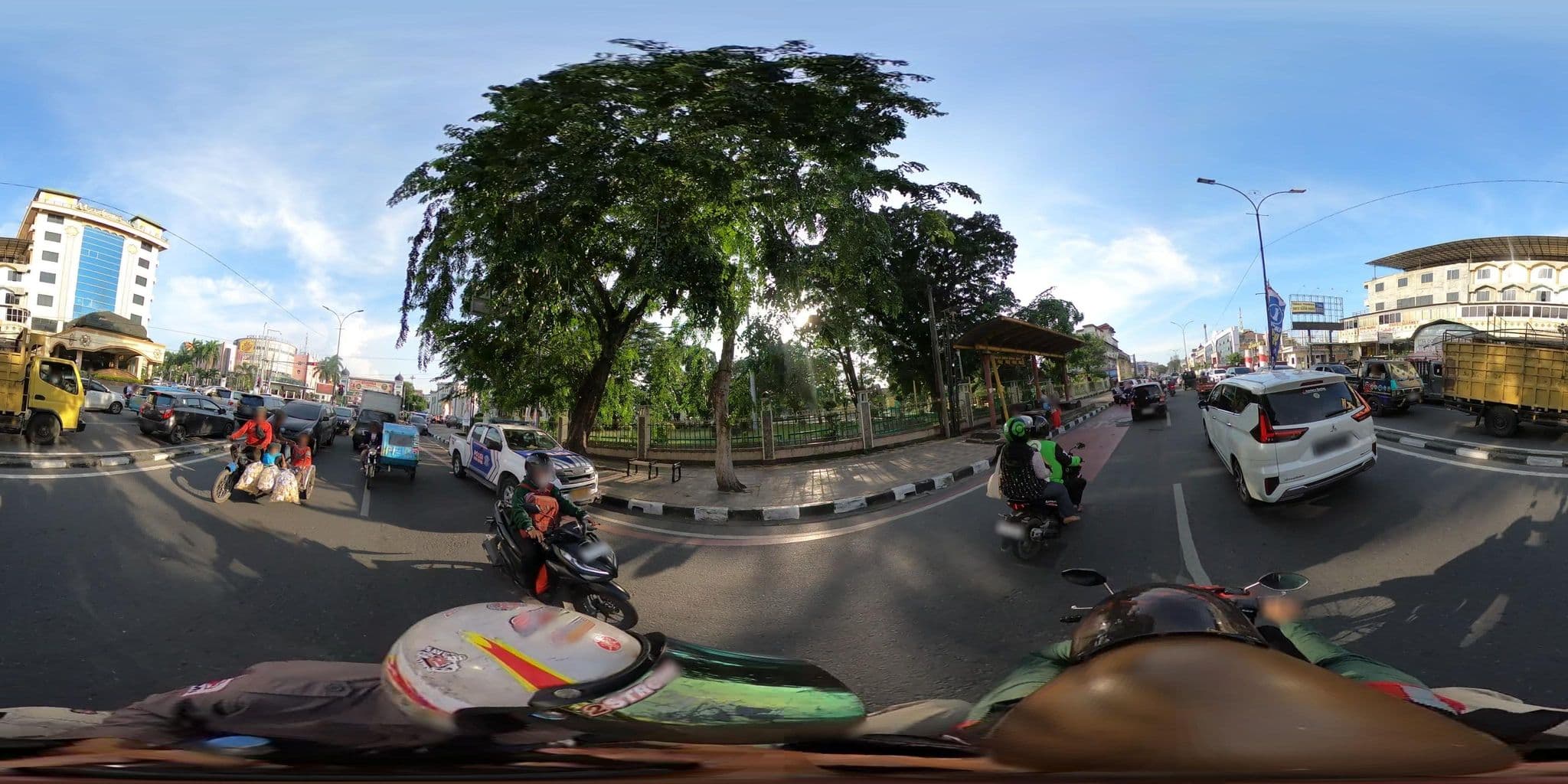 Street view near Hotel Puri, Medan — © danbjoseph (CC BY-SA · Mapillary)