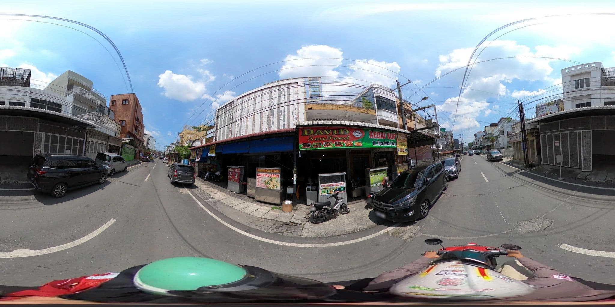 Street view near Hotel Citiin Group, Medan — © danbjoseph (CC BY-SA · Mapillary)